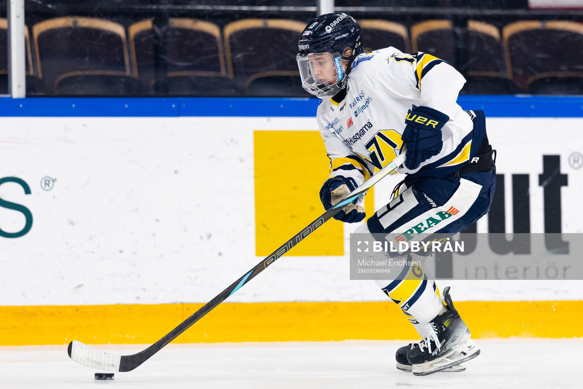 HV71s Julia Nearis