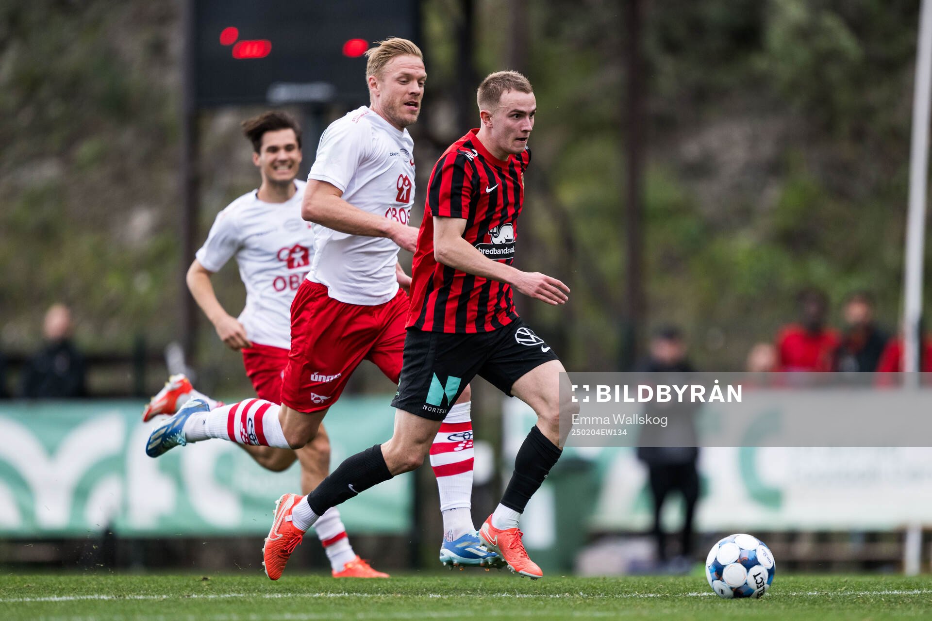 Mads Nielsen of Fredrikstad and Victor Lind of