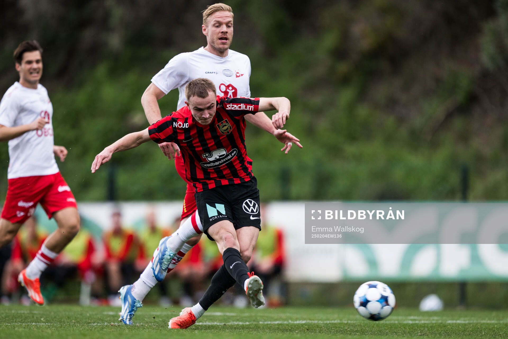 Mads Nielsen of Fredrikstad and Victor Lind of