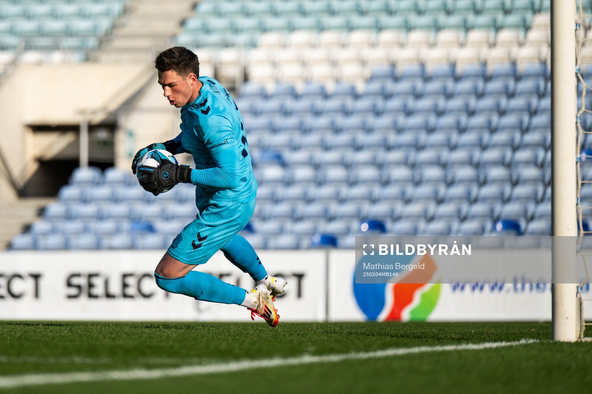 Goalkeeper Gavin Beavers of Brøndby