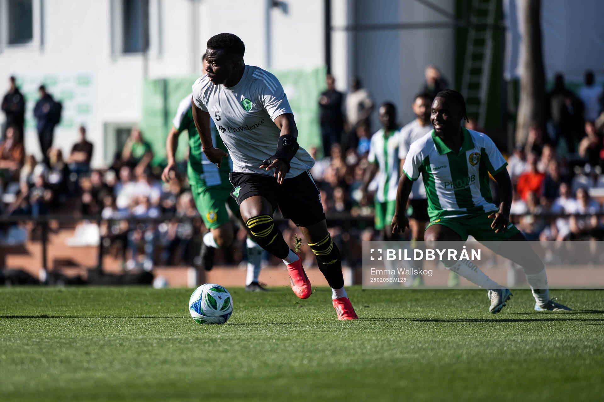 Nouhou of Seattle Sounders FC and Jardell Kanga of Hammarby
