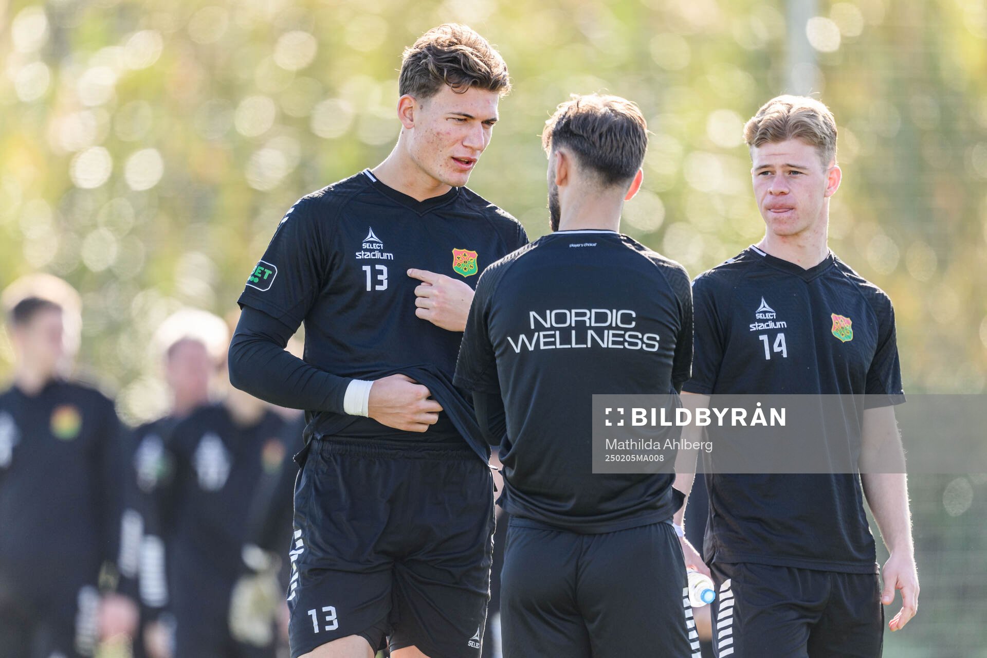 GAISs målvakt Kees Sims, Edvin Becirovic och Filip