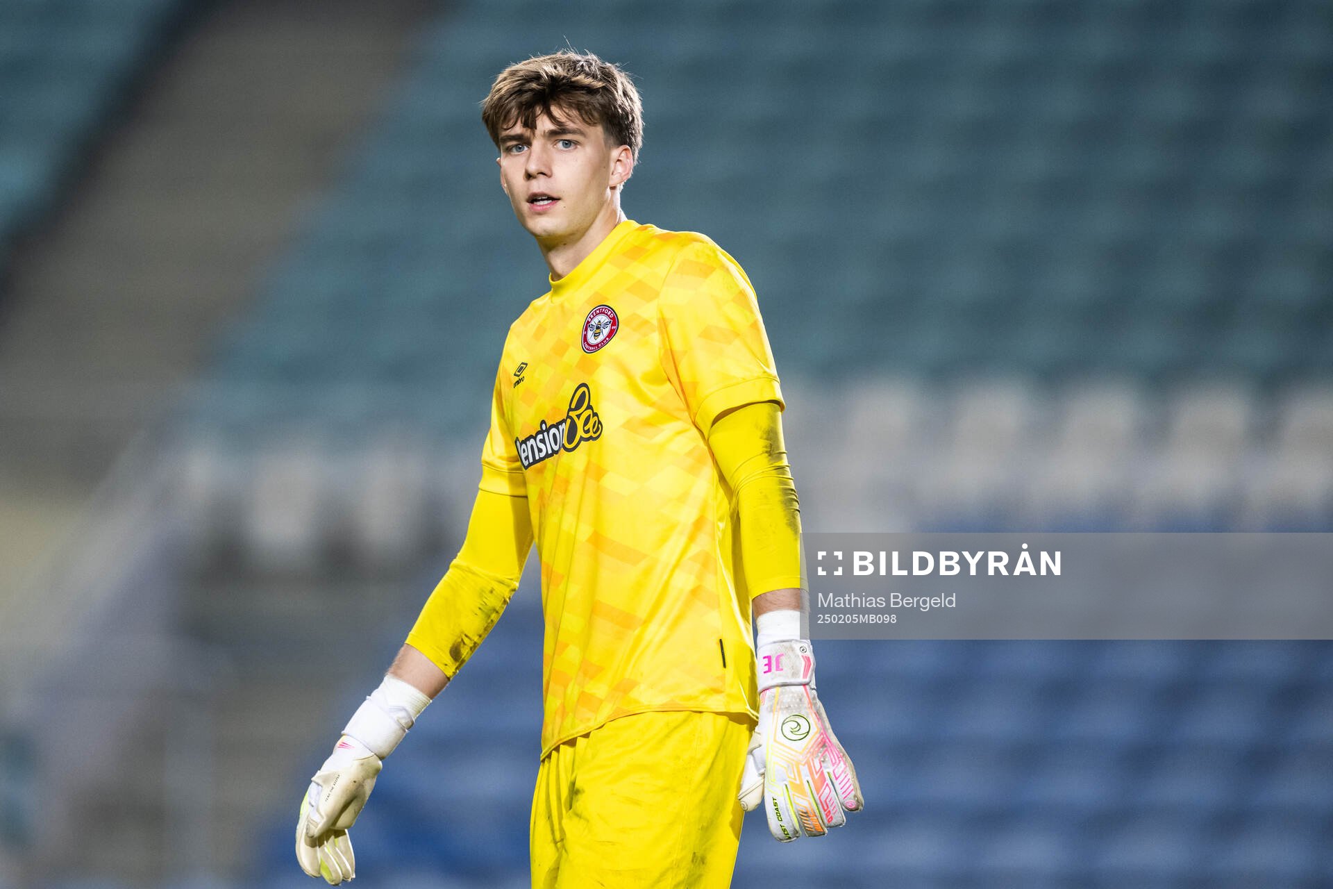 Goalkeeper Julian Eystone of Brentford B