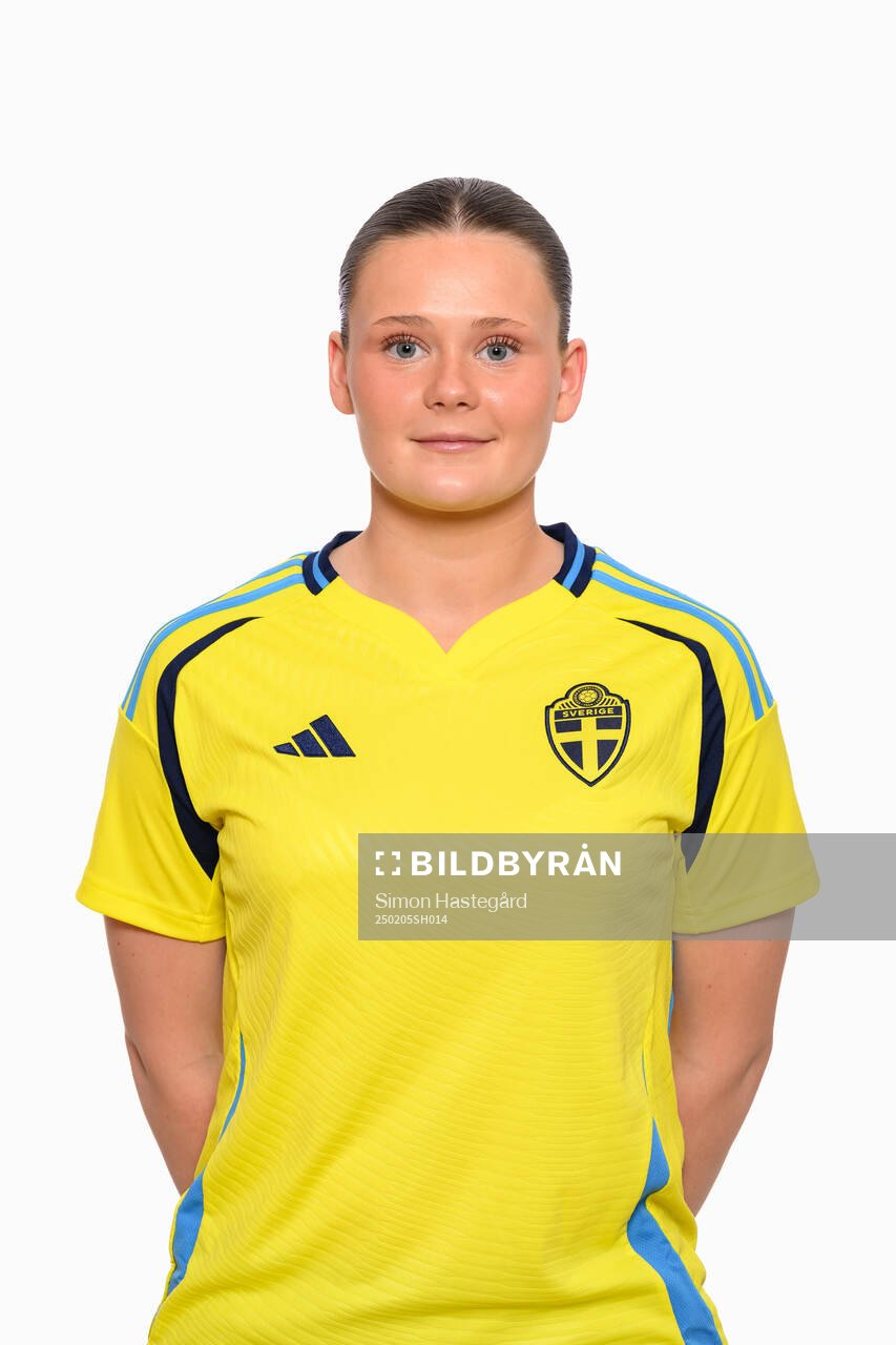 Ellie Junetoft