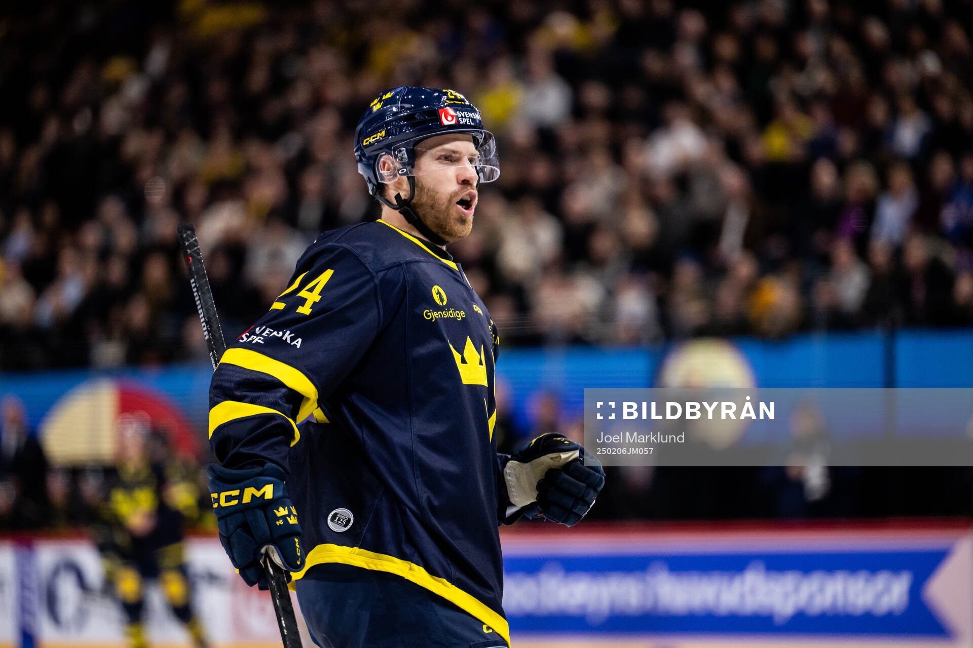 Oscar Lindberg of Sweden