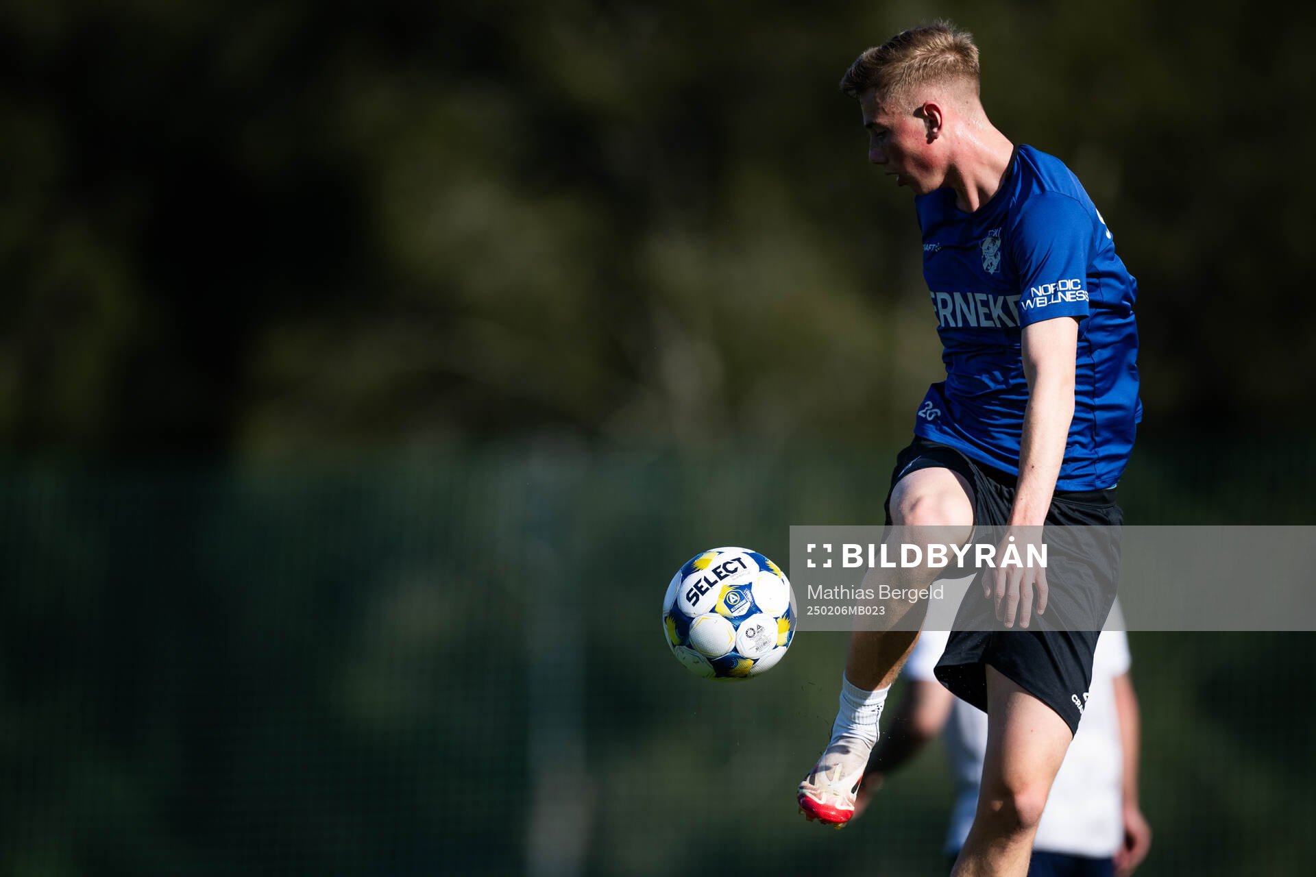 Benjamin Brantlind under en fotbollsträning med IFK Göteborg den 6 februari 2025 i Alvor. 