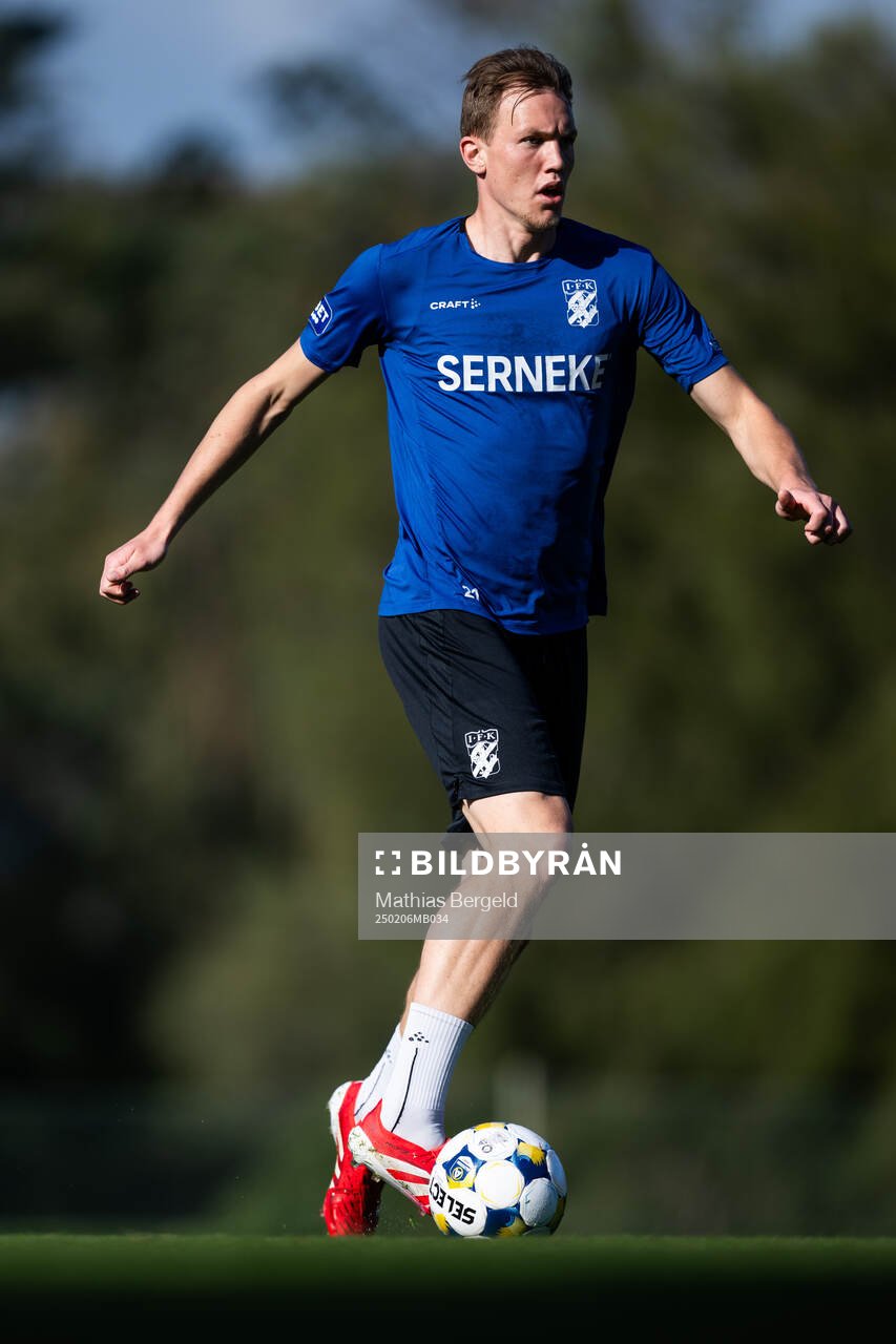 Adam Carlén