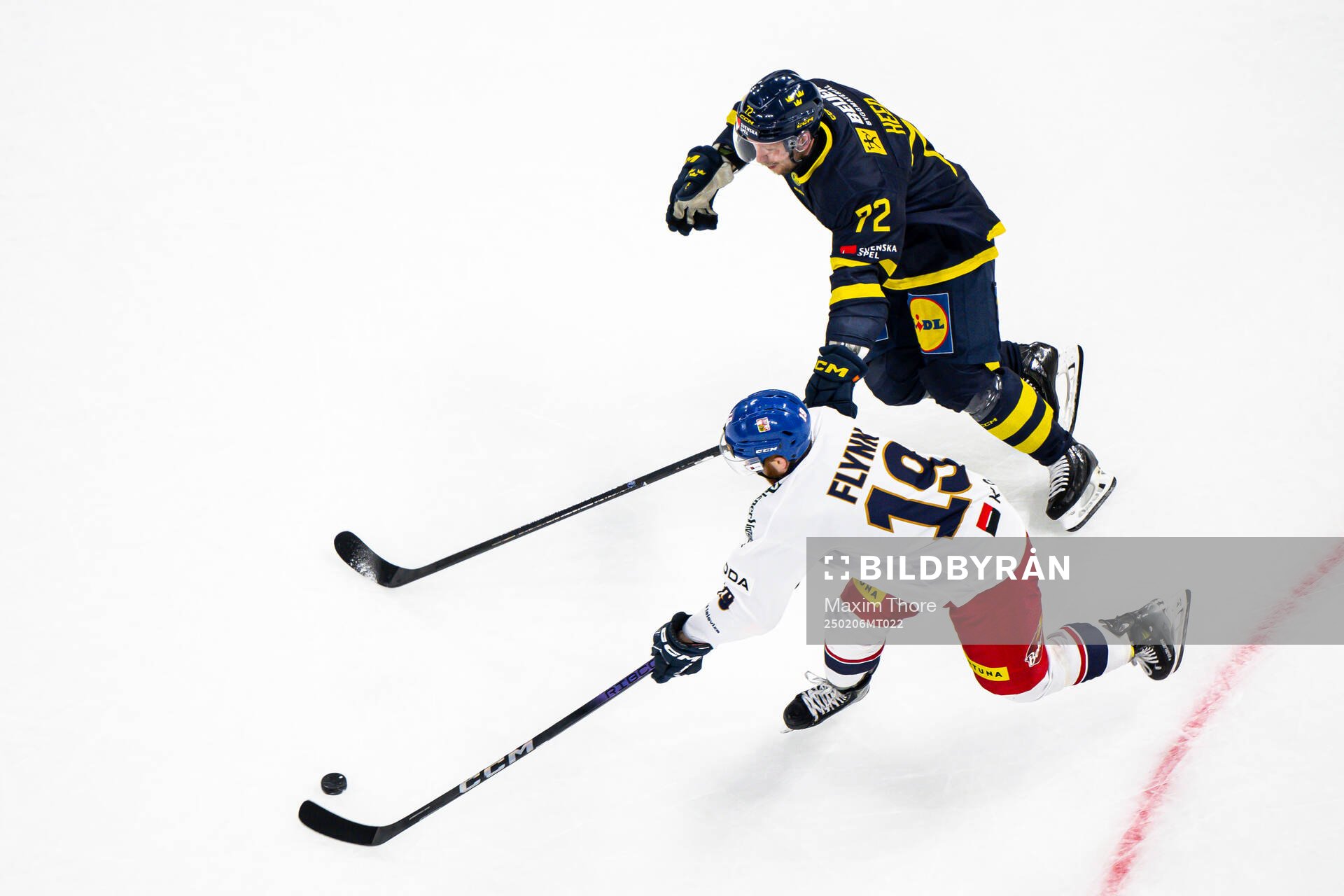 Tim Heed of Sweden and Oscar Flynn of Czech Republic