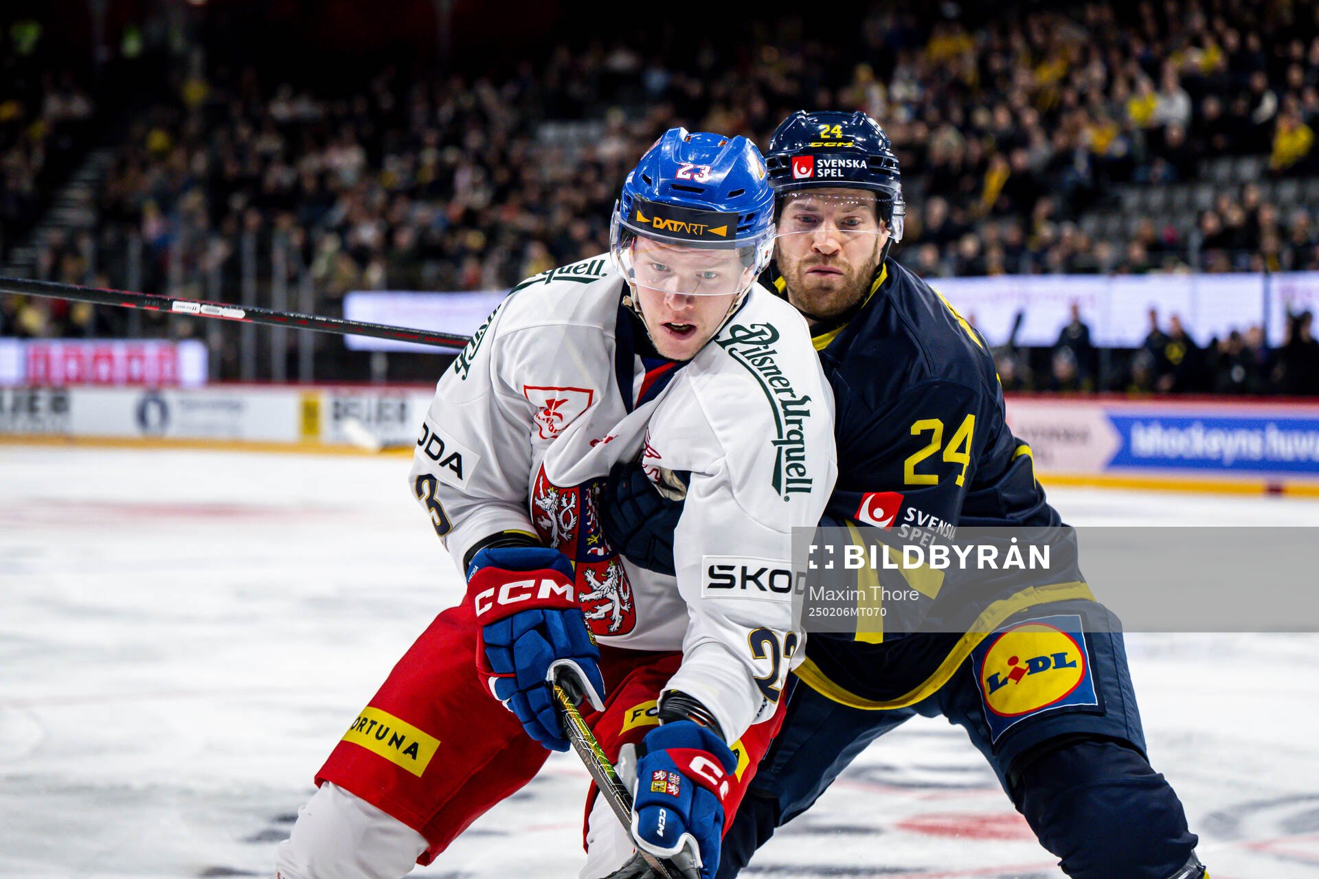 Pavel Kousal of Czech Republic and Oscar Lindberg of Sweden