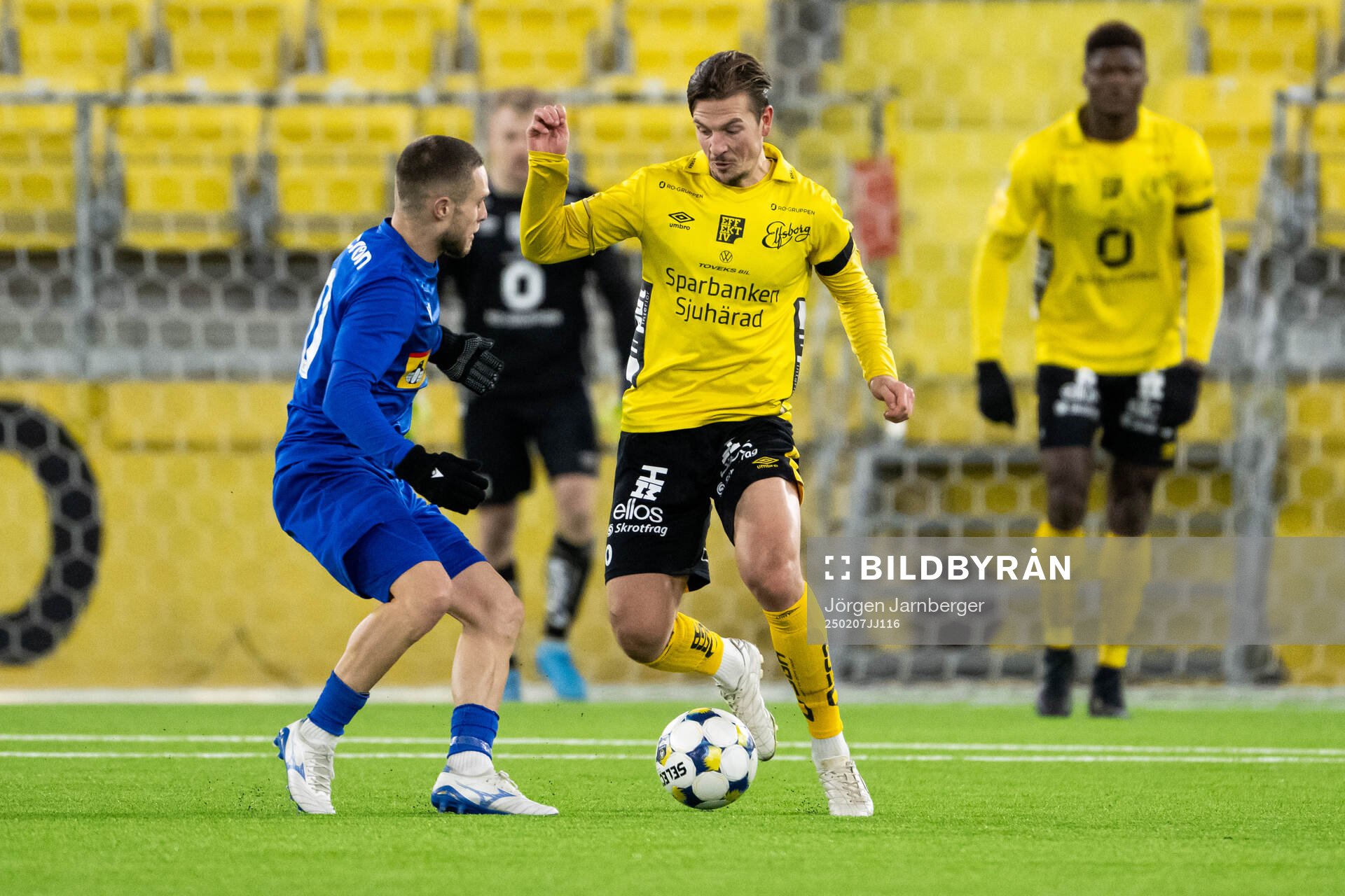 Sandefjords Loris Mettler och Elfsborgs Simon Olsson