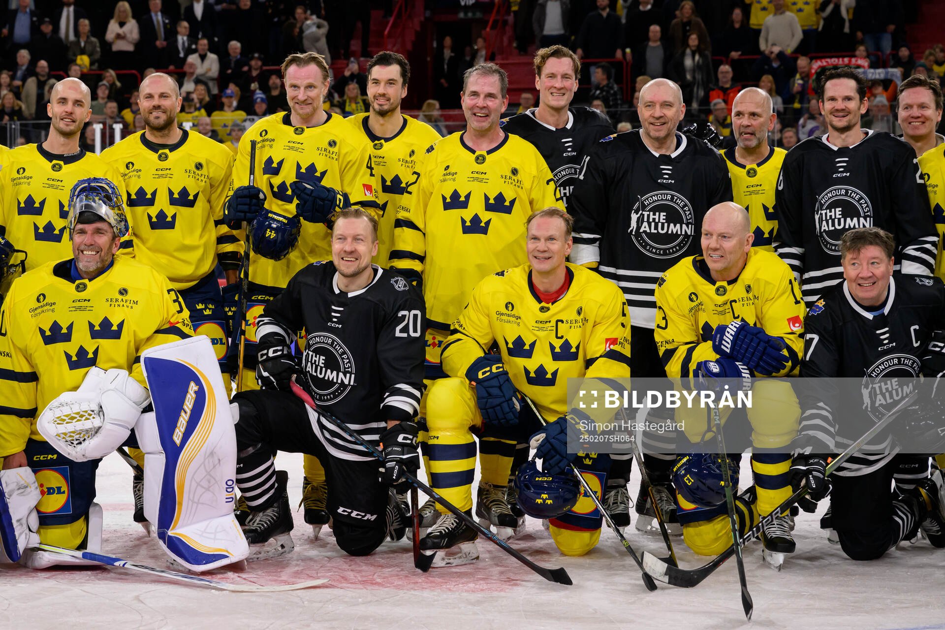 Goaltender Henrik Lundqvist, Nicklas Lidström and Mats
