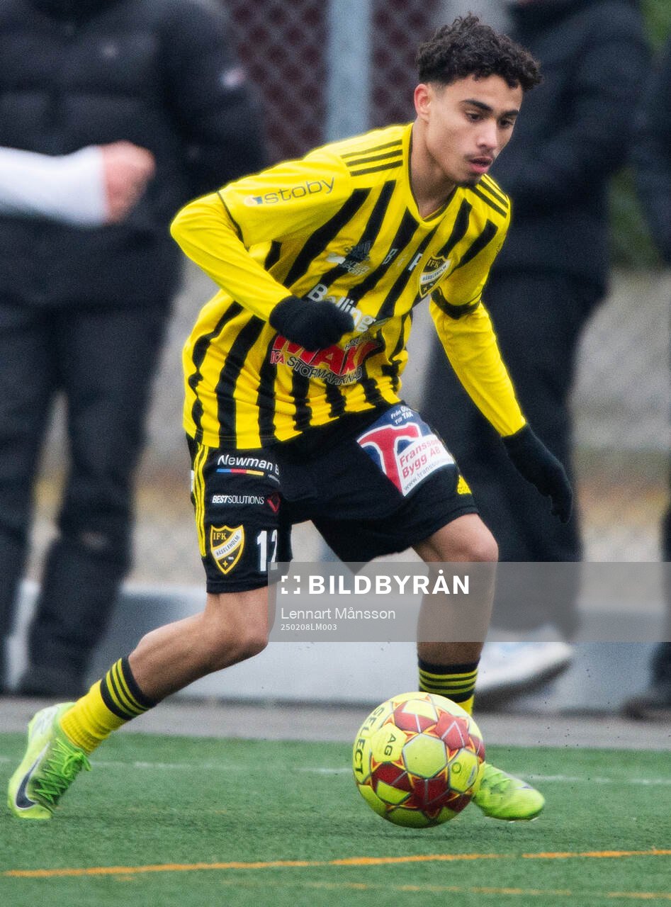 IFK Hässleholms Zeidan Salo i träningsmatchen mellan IFK