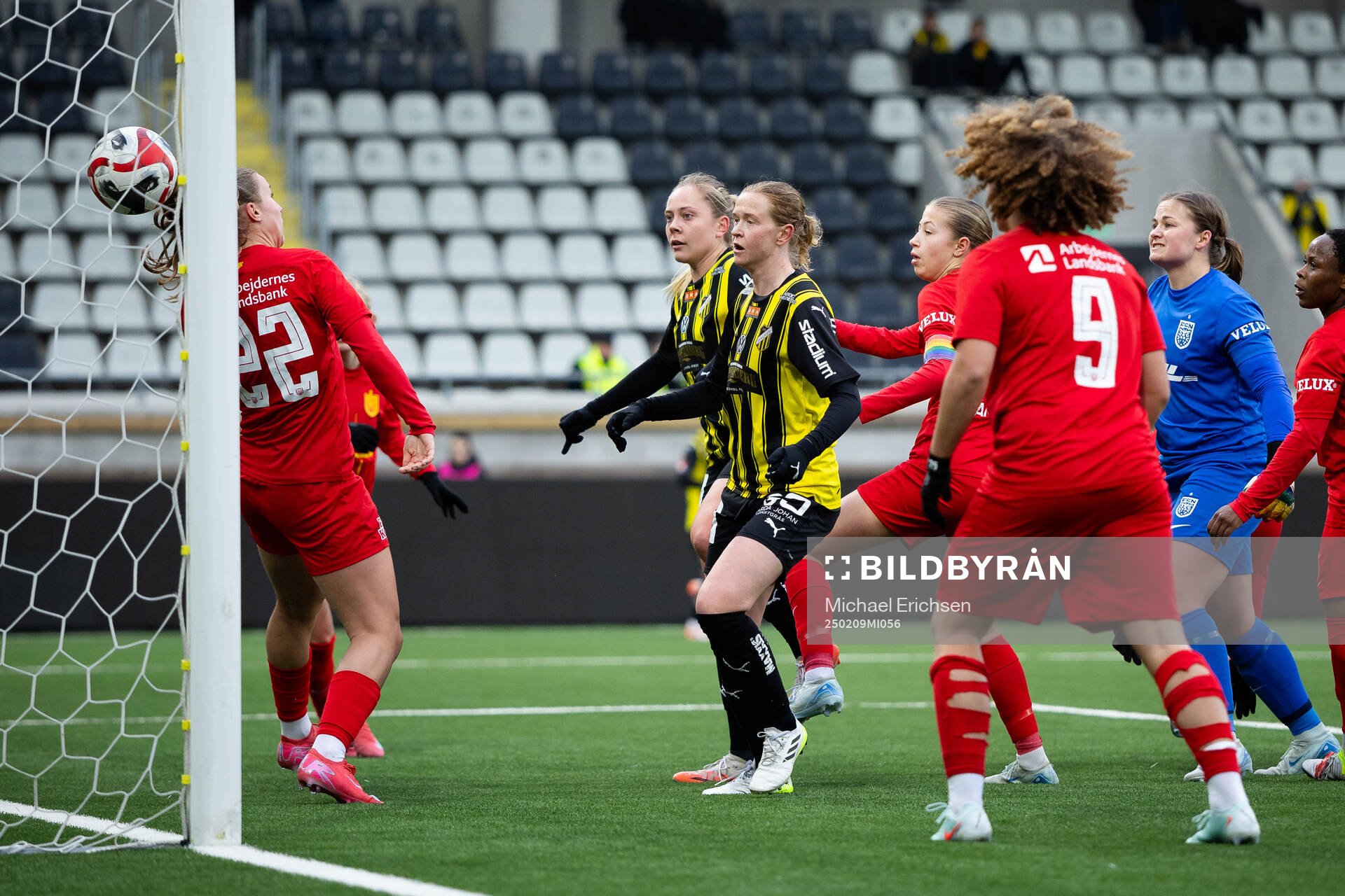 Häckens Emma Östlund reducerar till 1-2