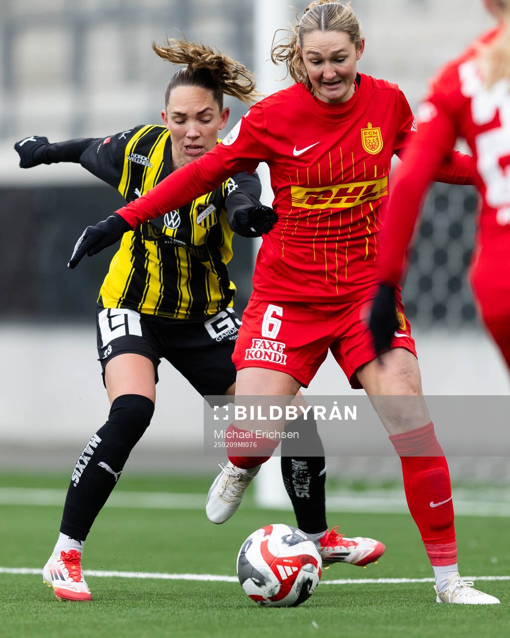 Häckens Elin Rubensson och FC Nordsjällands Winonah