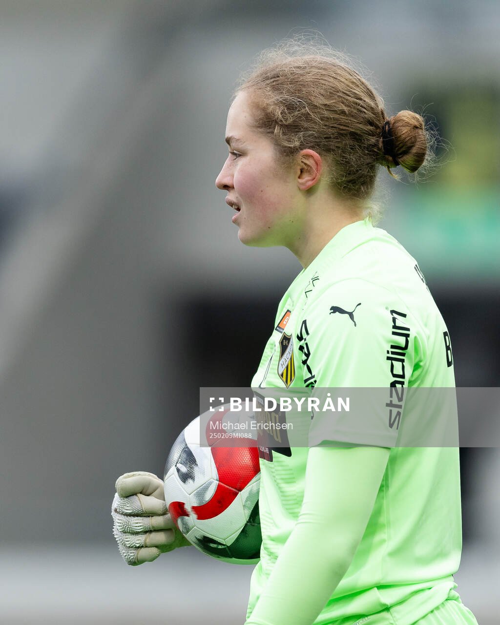 Häckens målvakt Fanney Birkisdottir