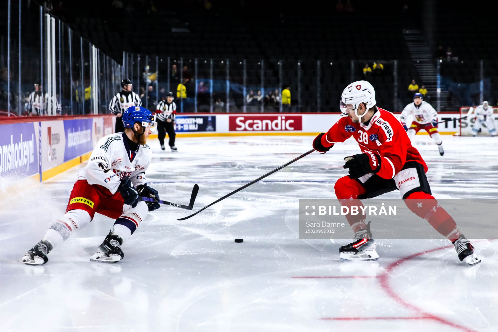 Oscar Flynn of Czech Republic and Lukas Frick of Switzerland