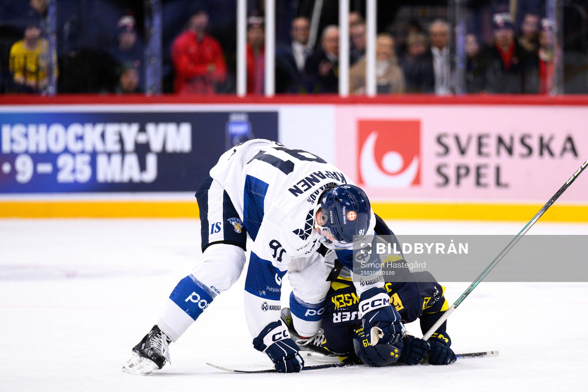 Oliver Kapanen of Finland and Marcus Sörensen of Sweden
