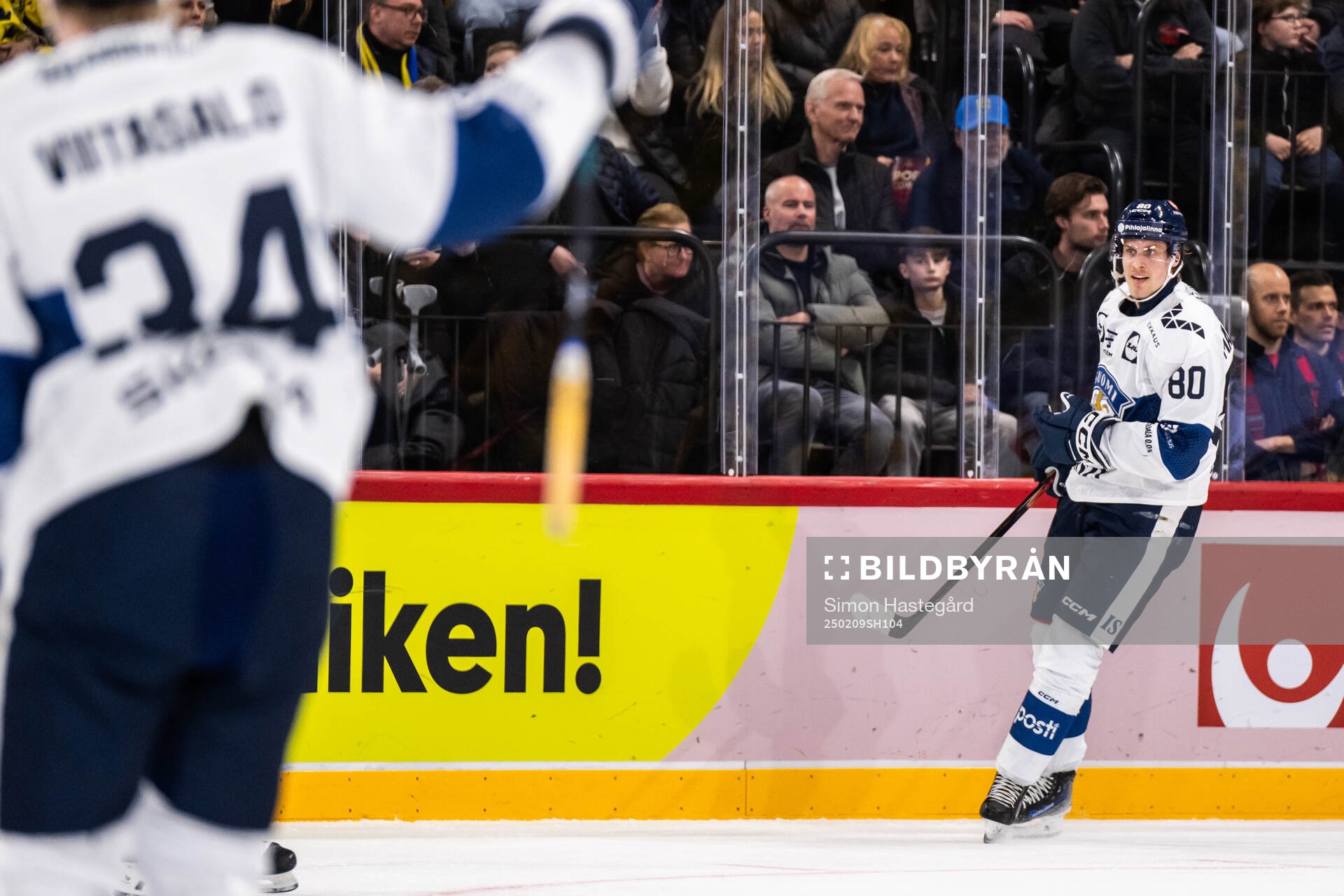 Saku Maenalanen of Finland celebrates