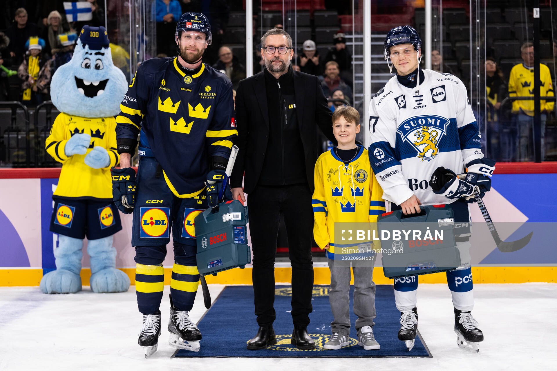Klas Dahlbeck of Sweden and Atro Leppänen of Finland is