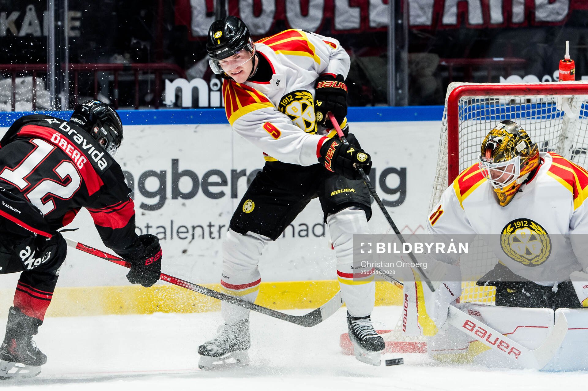 Malmö Redhawks Linus Öberg och Brynäs Victor