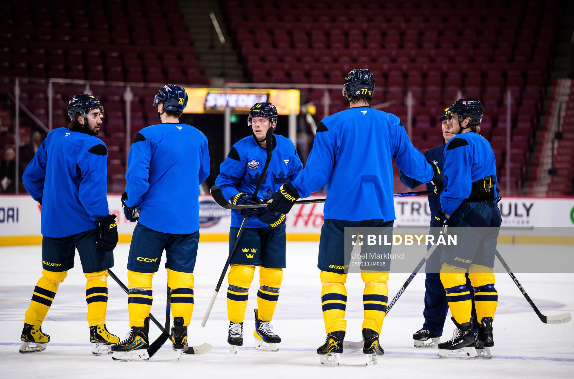 Mika Zibanejad, Joel Eriksson Ek, Lucas Raymond, Victor