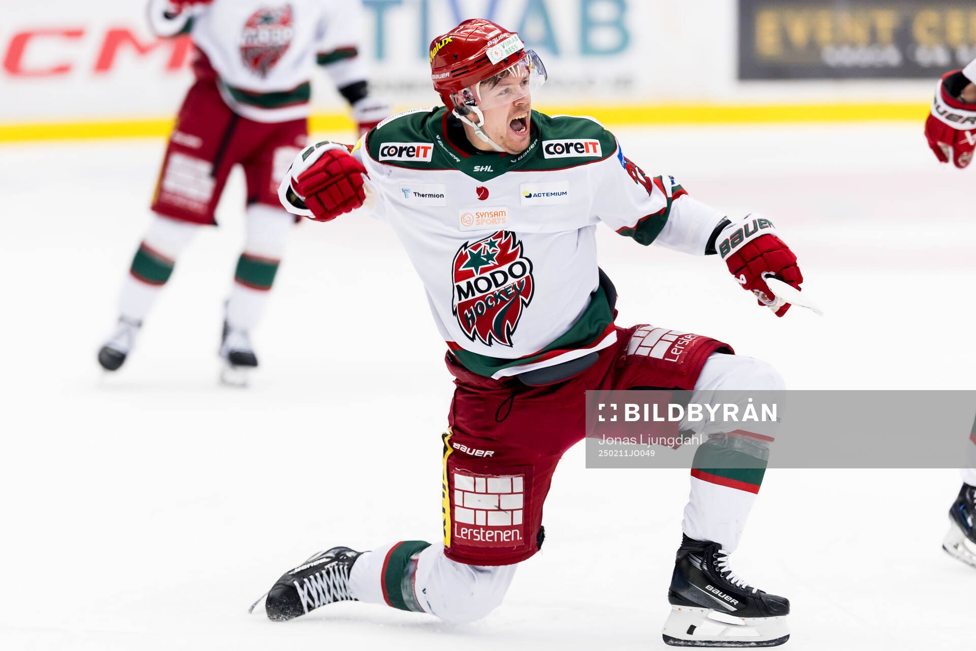 Modos Mikkel Aagaard jublar