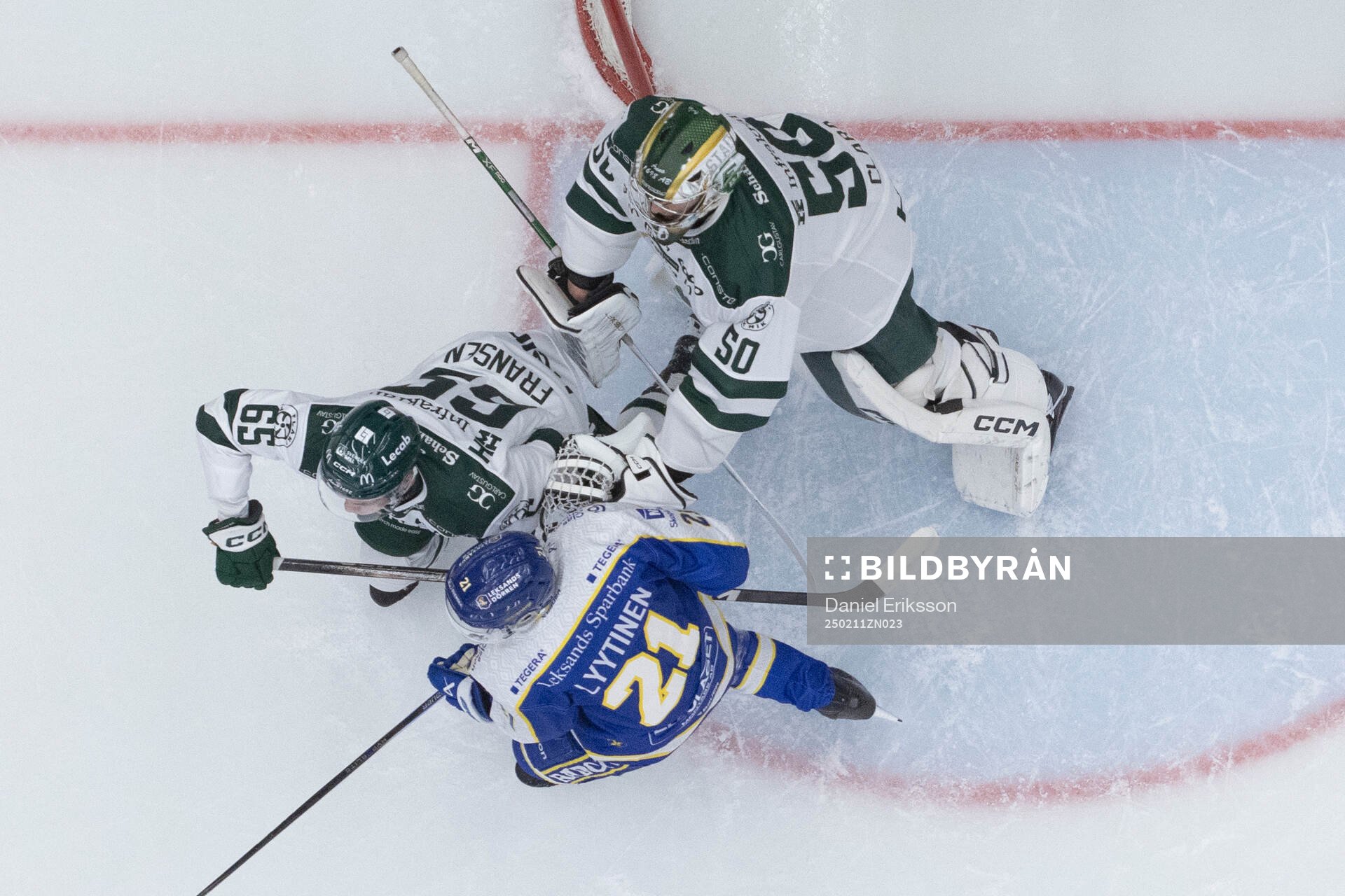 Färjestads Noel Fransén och Leksands Joonas Lyytinen och