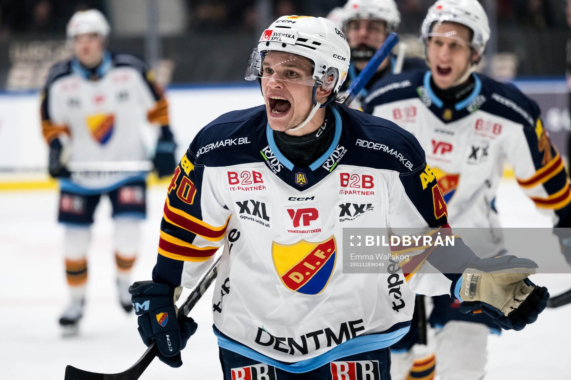Djurgårdens Arvid Costmar jublar