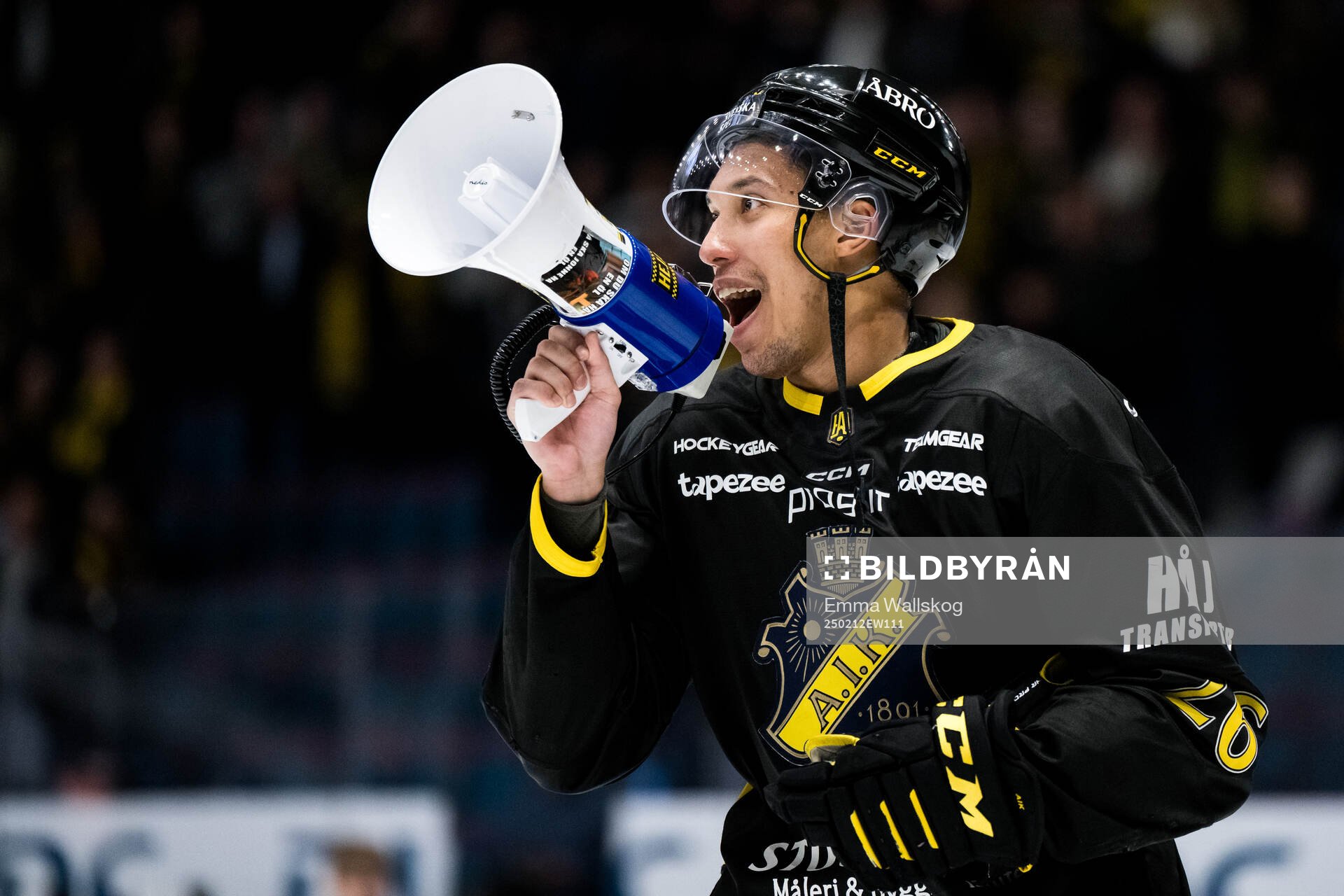 AIKs Oscar Nord jublar
