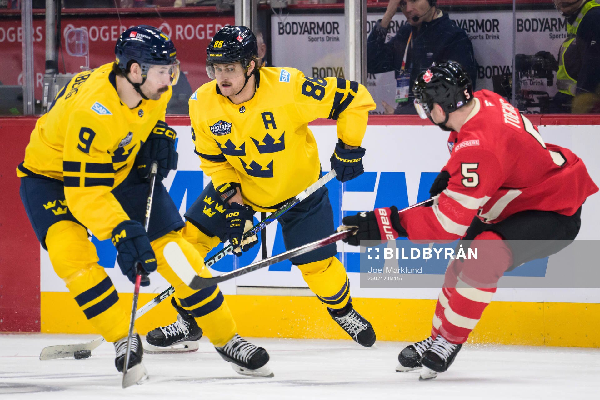 Filip Forsberg and William Nylander of Sweden and Devon