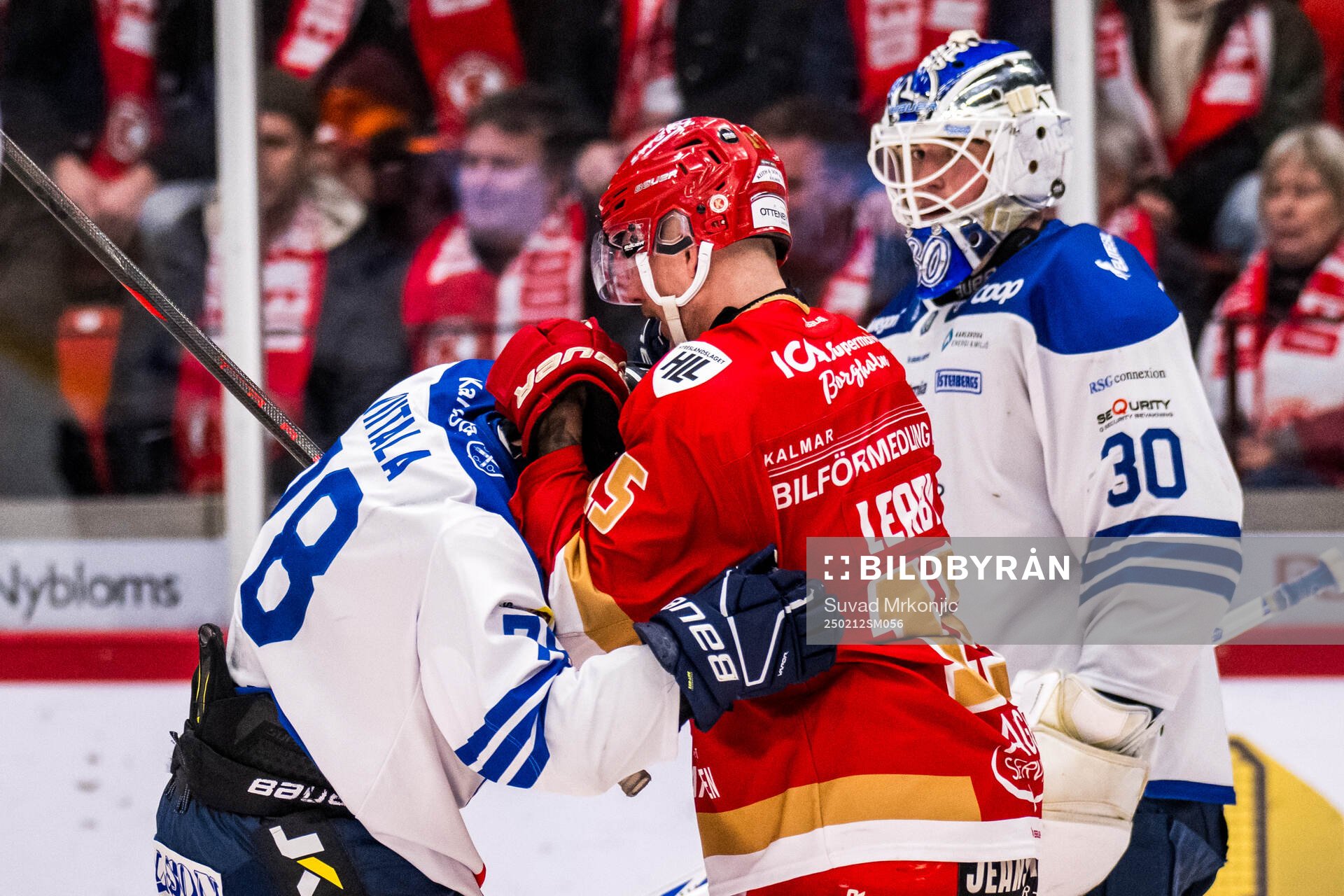 Karlskogas Leevi Viitala och Kalmars Carl-Johan Lerby jublar