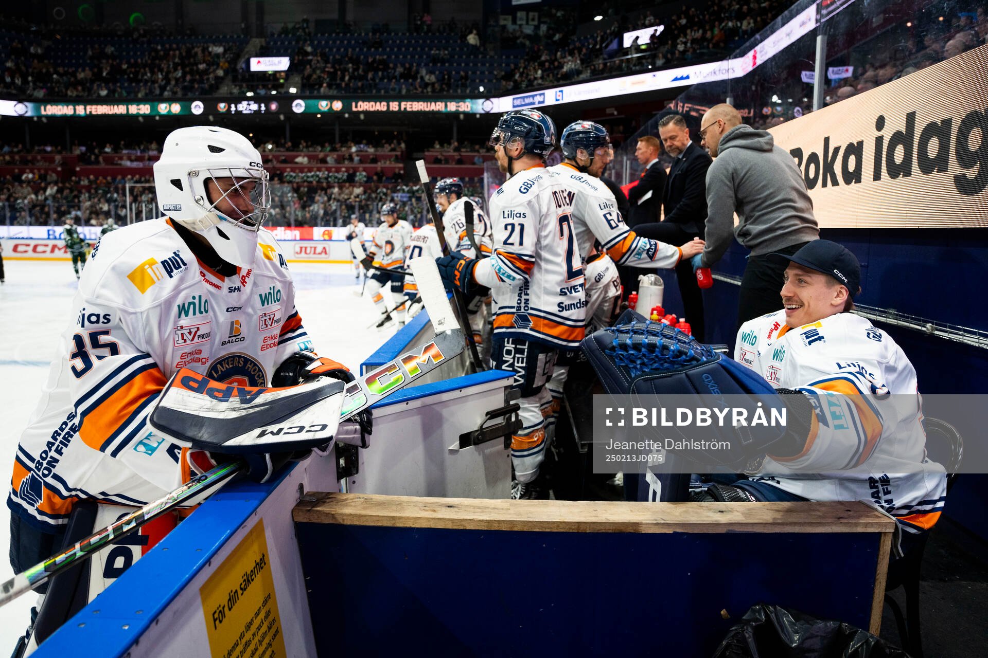 Växjös målvakt Benedikt Oschgan och målvakt Emil Larmi