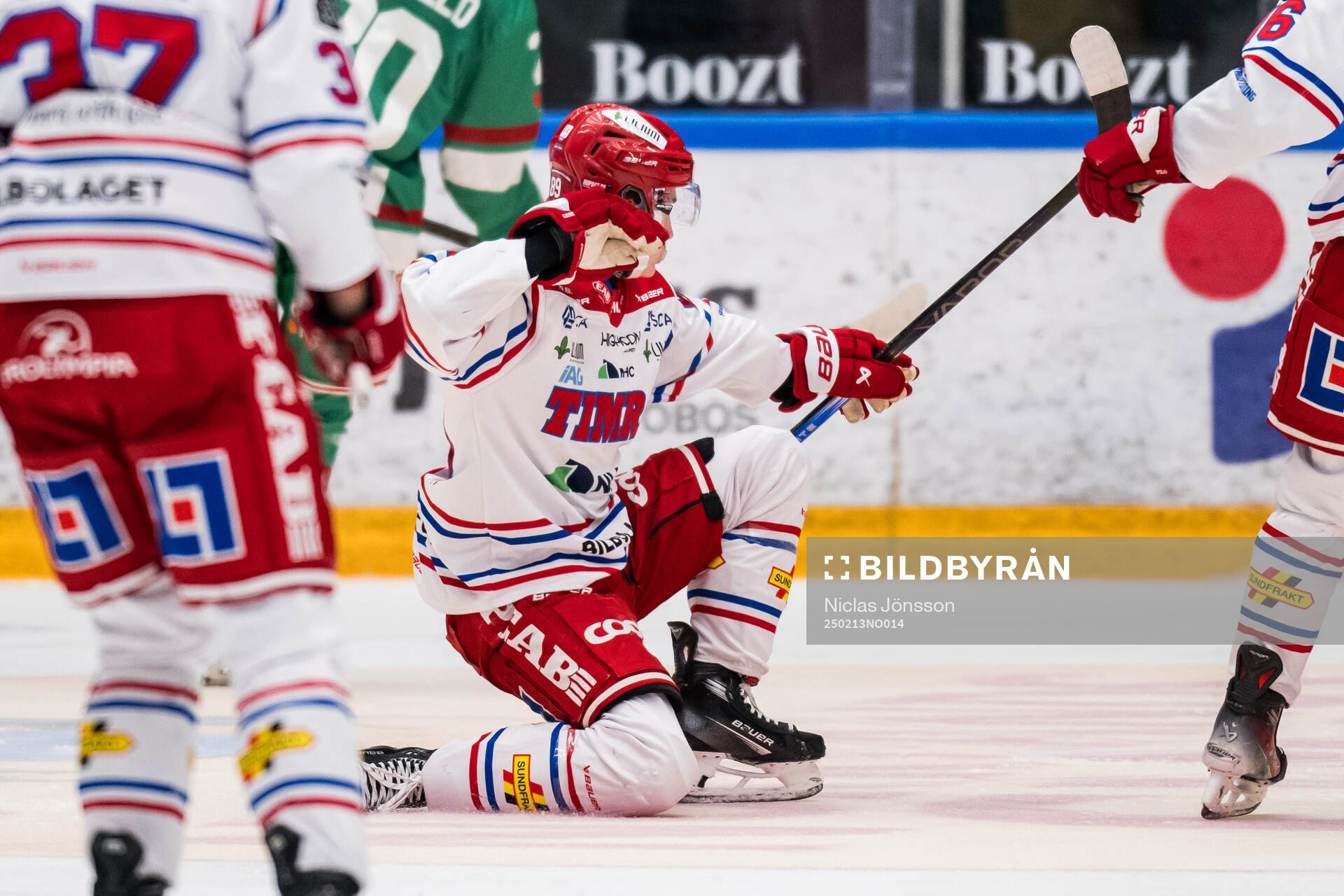 Timrås Oliver Kapanen jublar