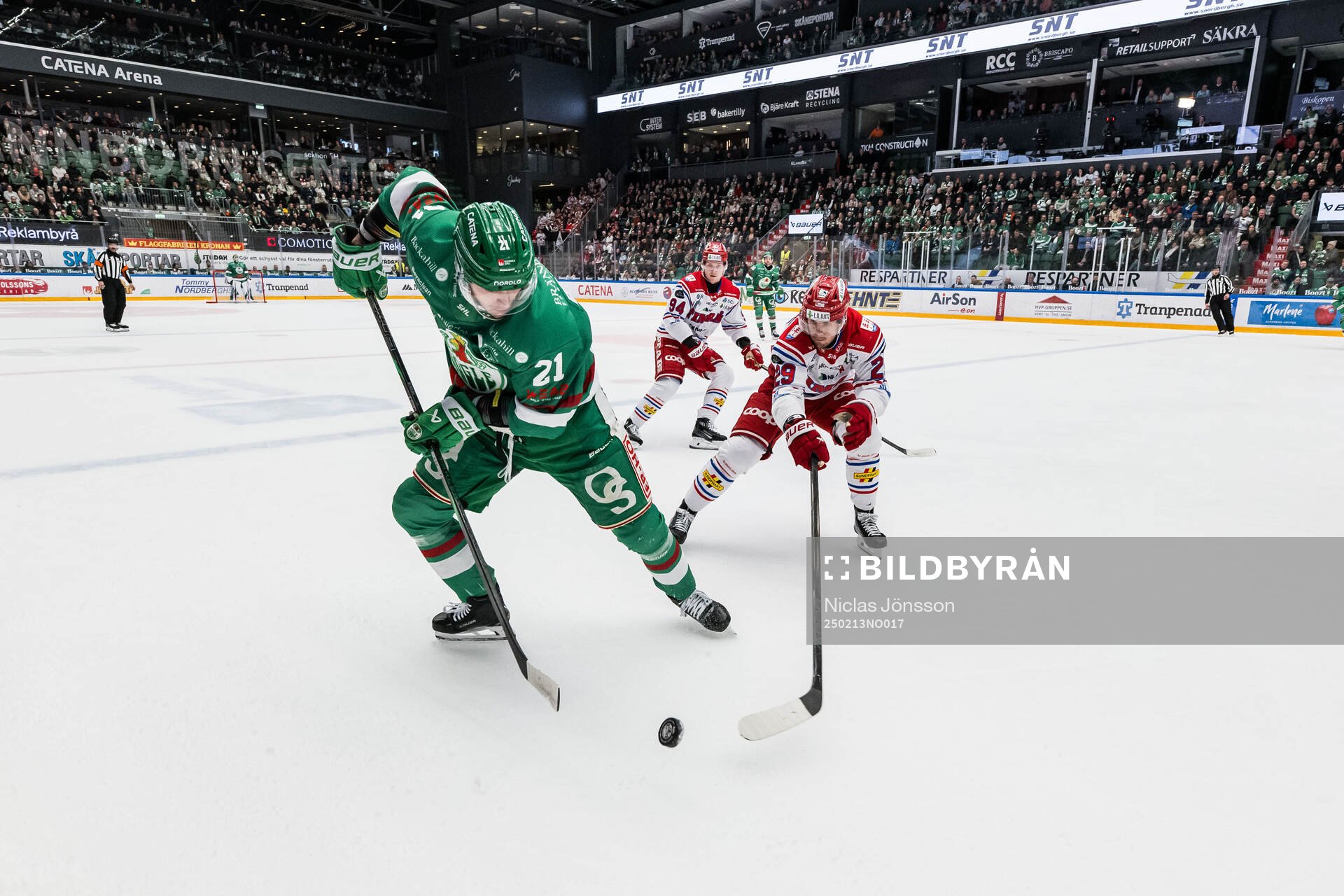 Rögles Henry Bowlby och Timrås Filip Hållander