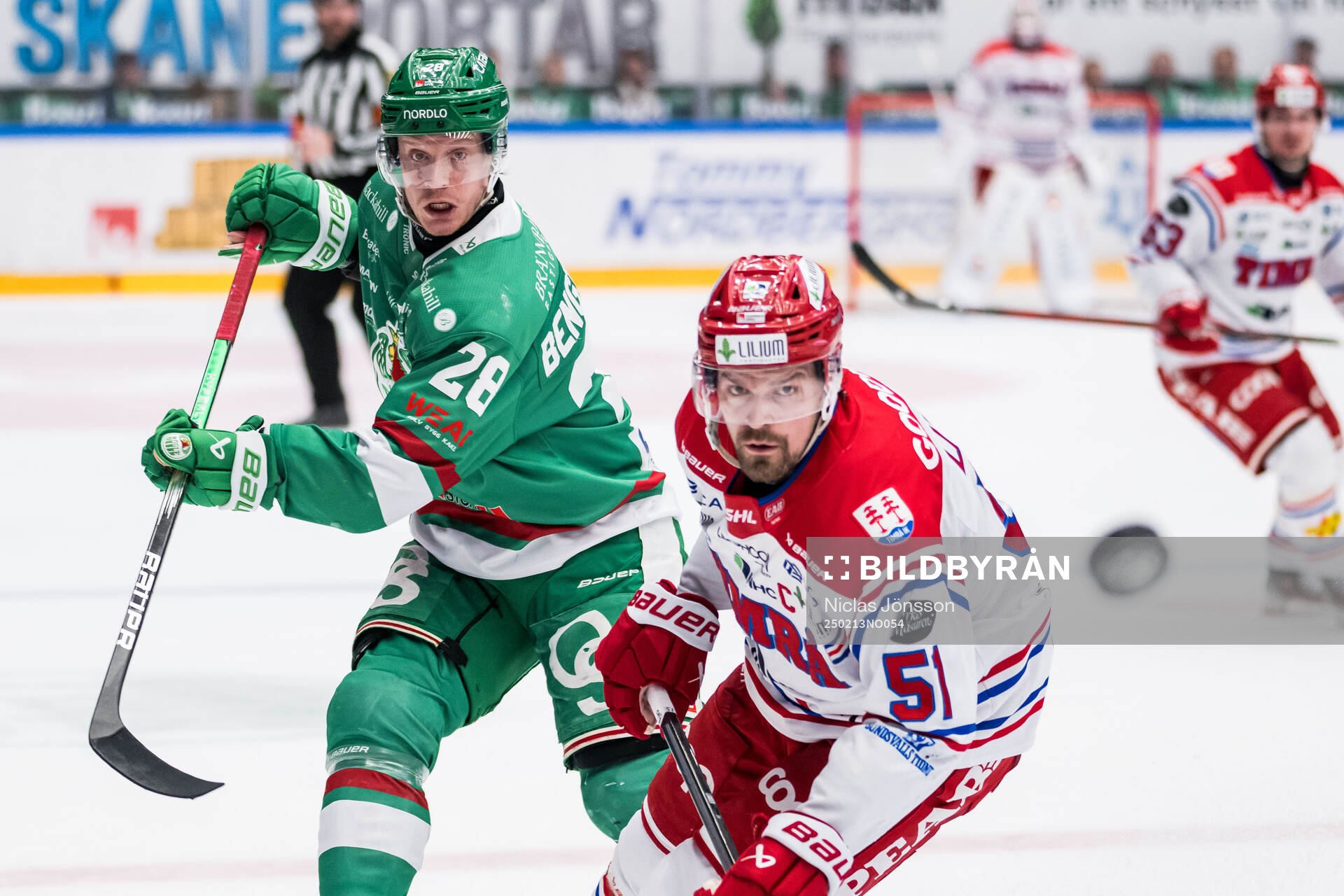 Rögles Anton Bengtsson och Timrås Anton Lander
