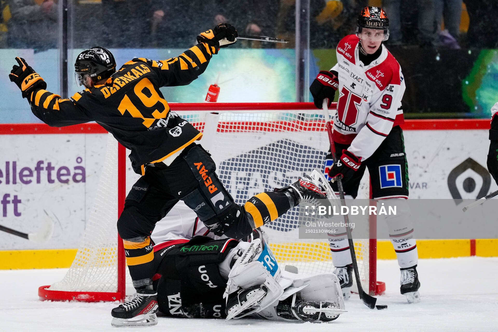 Skellefteås Martins Dzierkals gör 3-2 och jublar