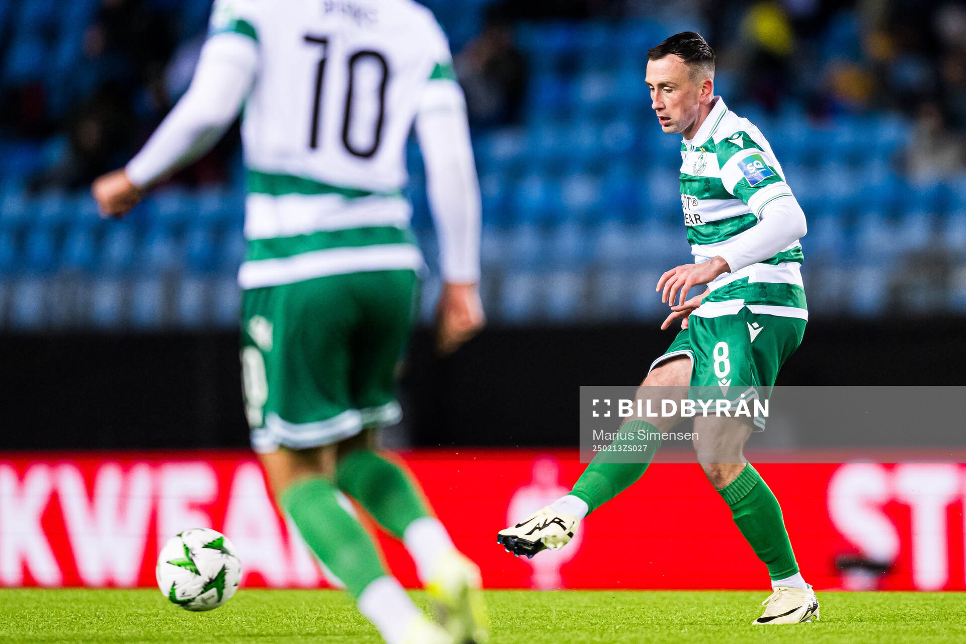 Aaron McEneff of Shamrock Rovers during the UEFA Europa Conference League play-off match between Molde and Shamrock Rovers on February 13, 2025 in Molde.