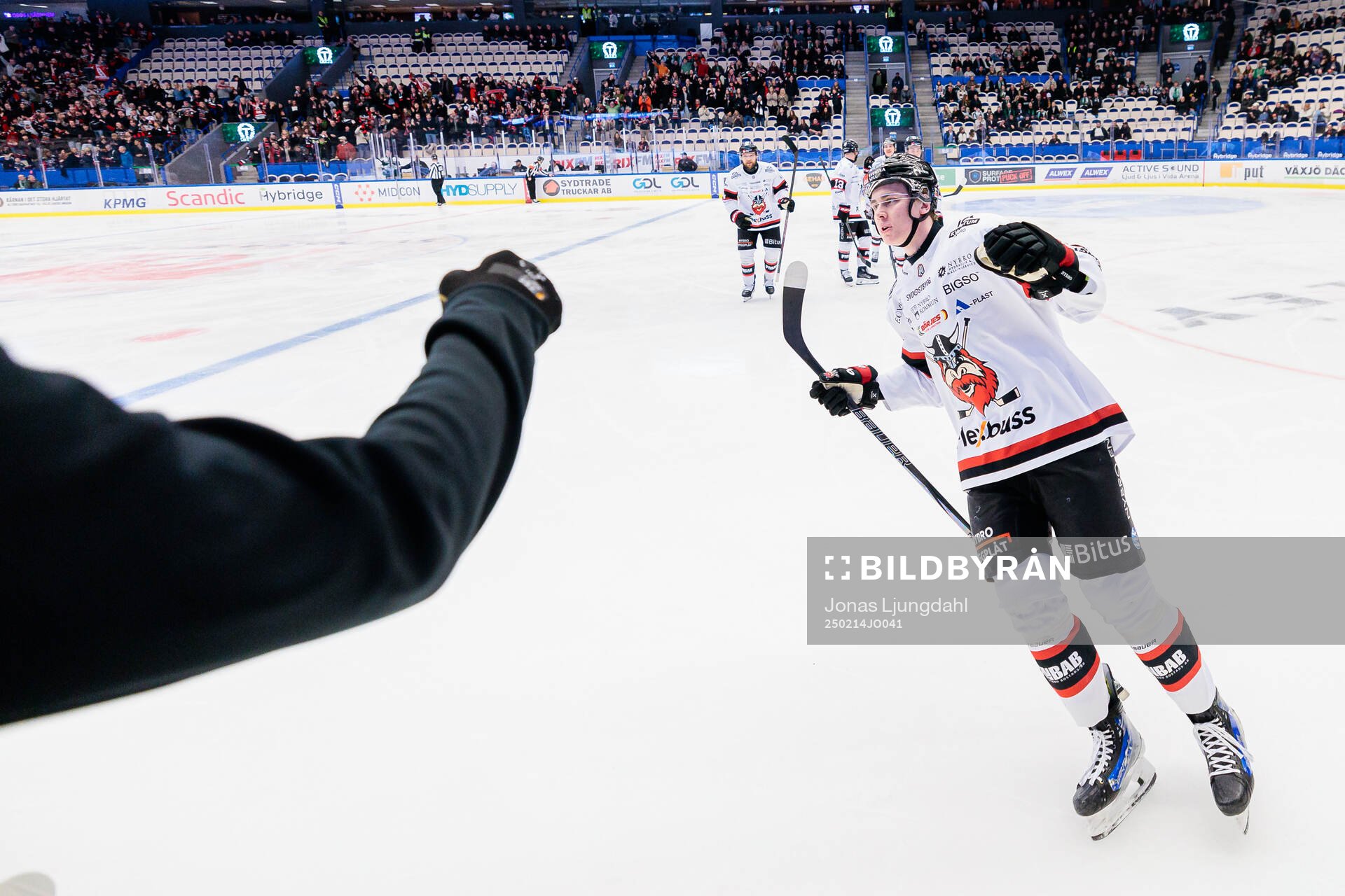 Nybros Herman Träff jublar