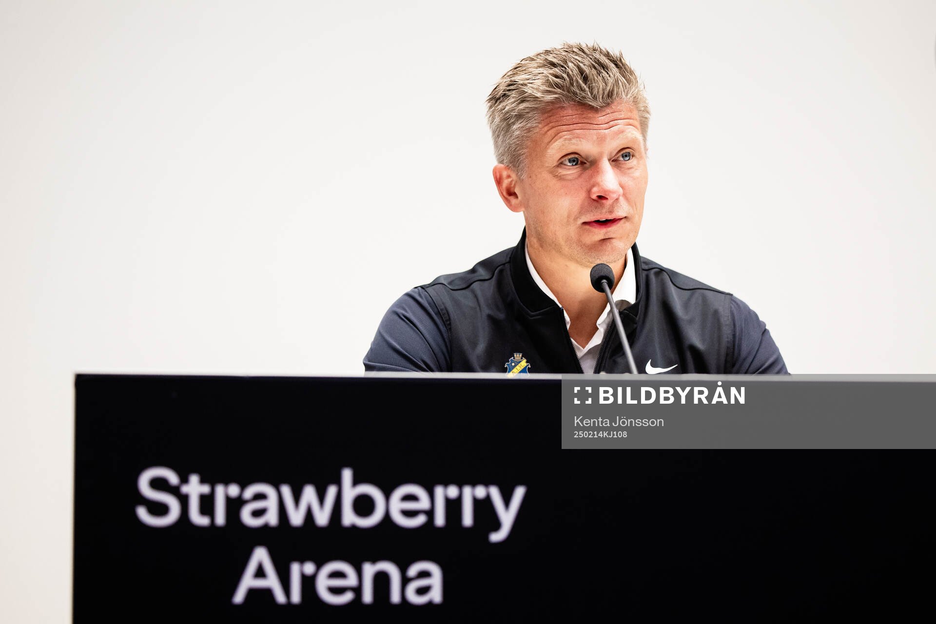 AIKs tränare Mikkjal Thomassen