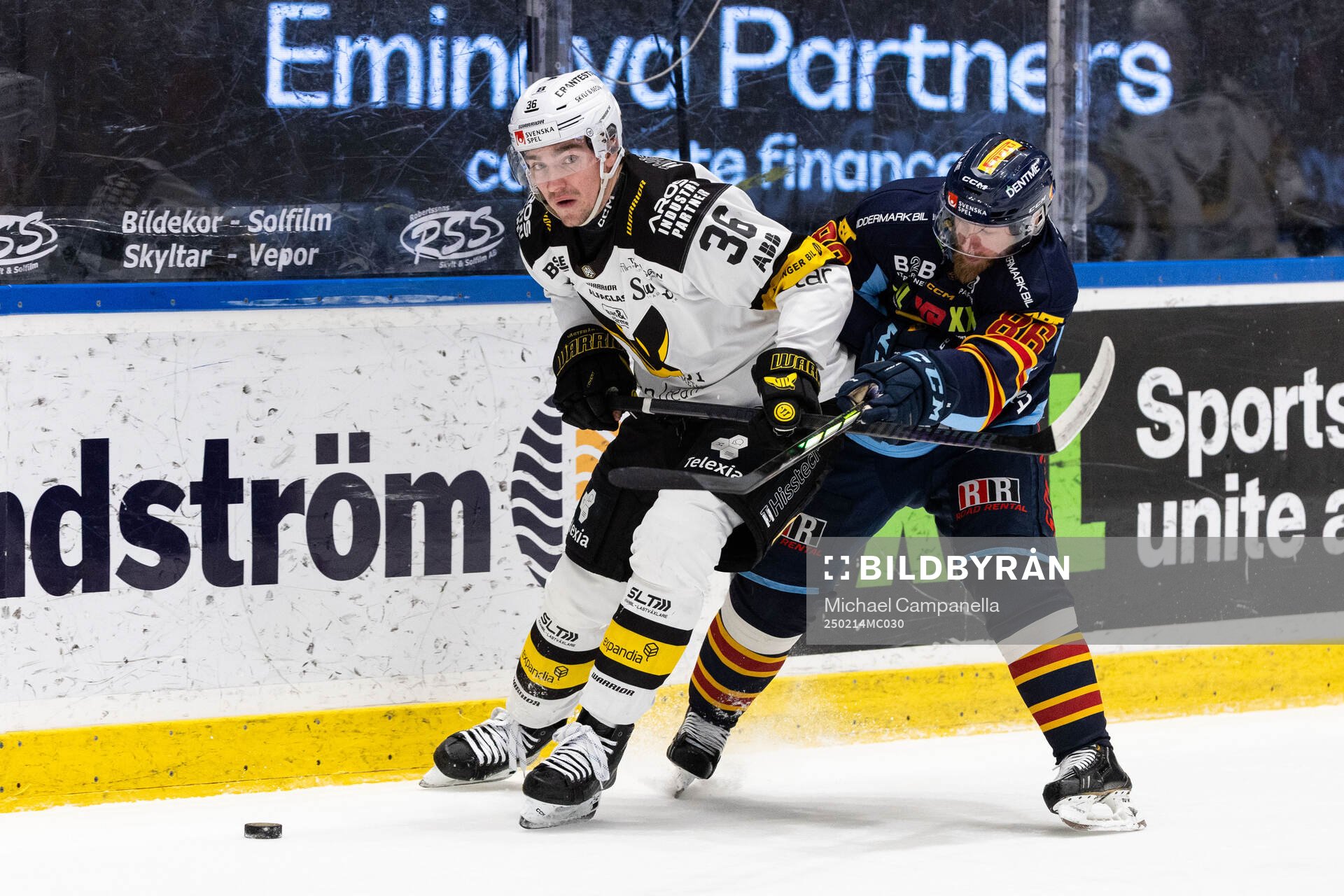 Västerås Olle Norberg och Djurgårdens Linus Klasen