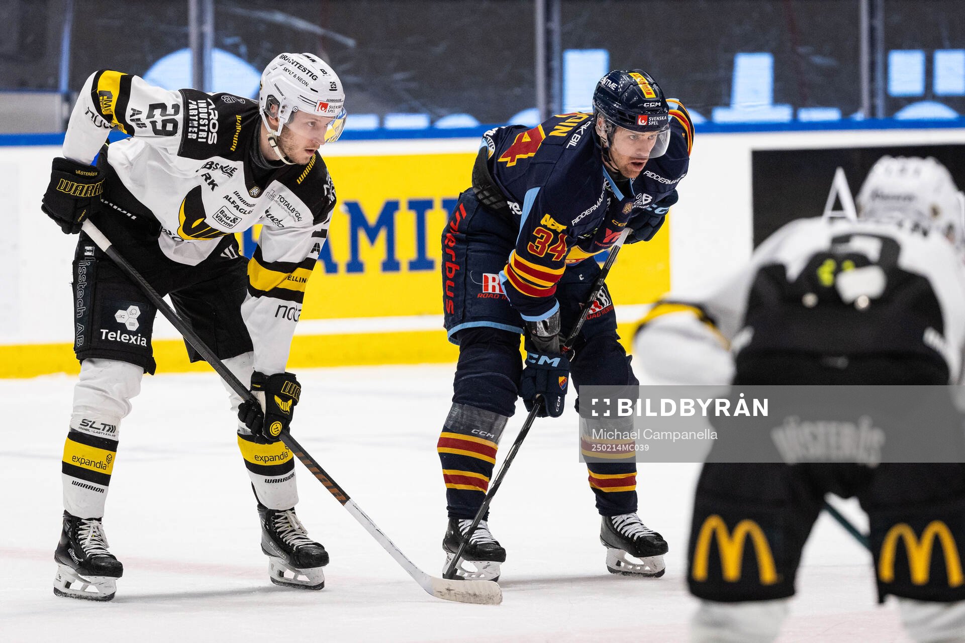 Västerås Eric Engstrand och Djurgårdens Daniel Brodin
