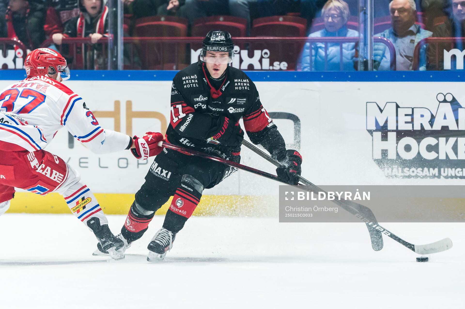 Malmö Redhawks Nikola Pasic och Timrås Kristian Näkyvä