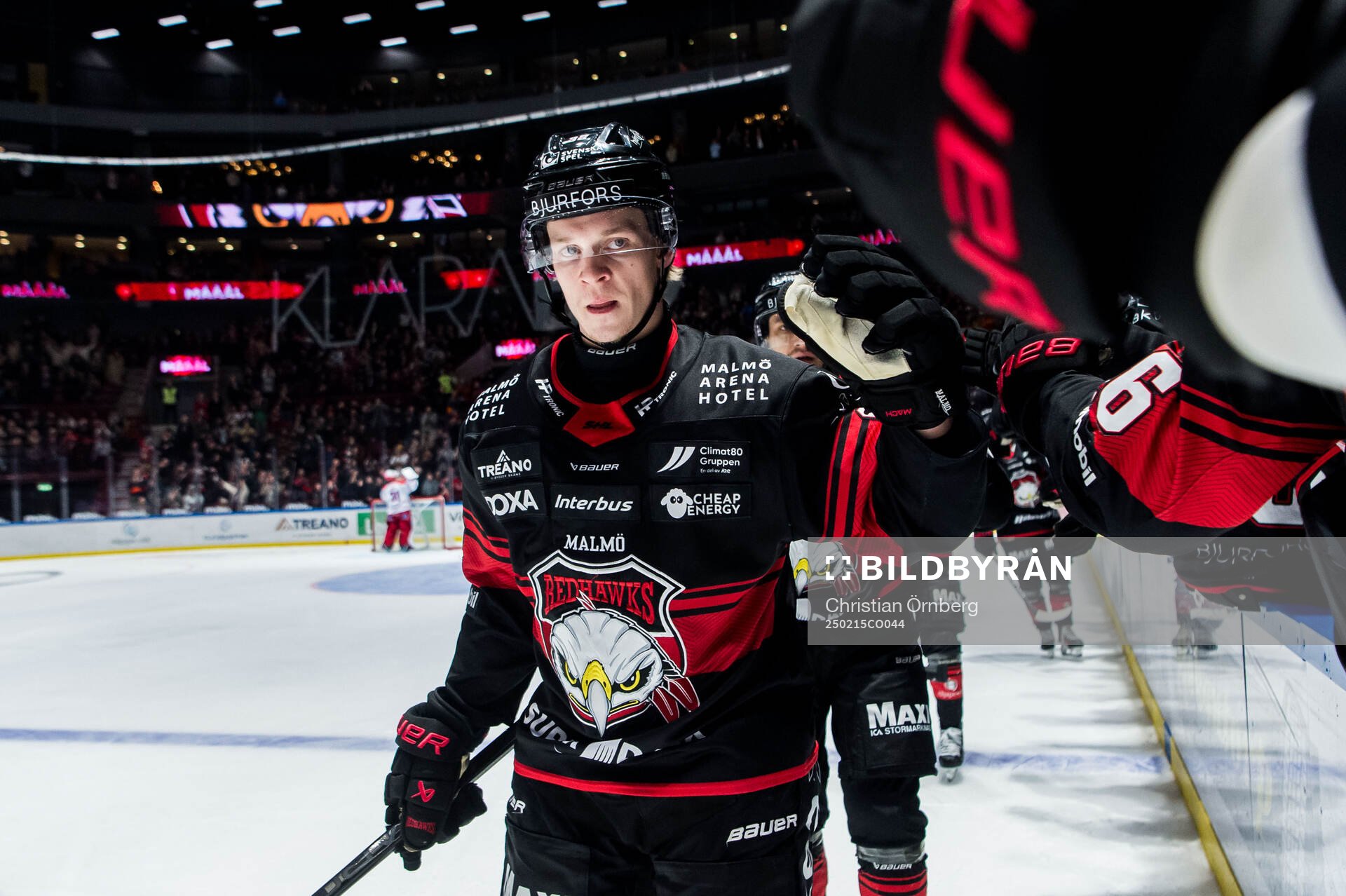 Malmö Redhawks Joona Ikonen jublar
