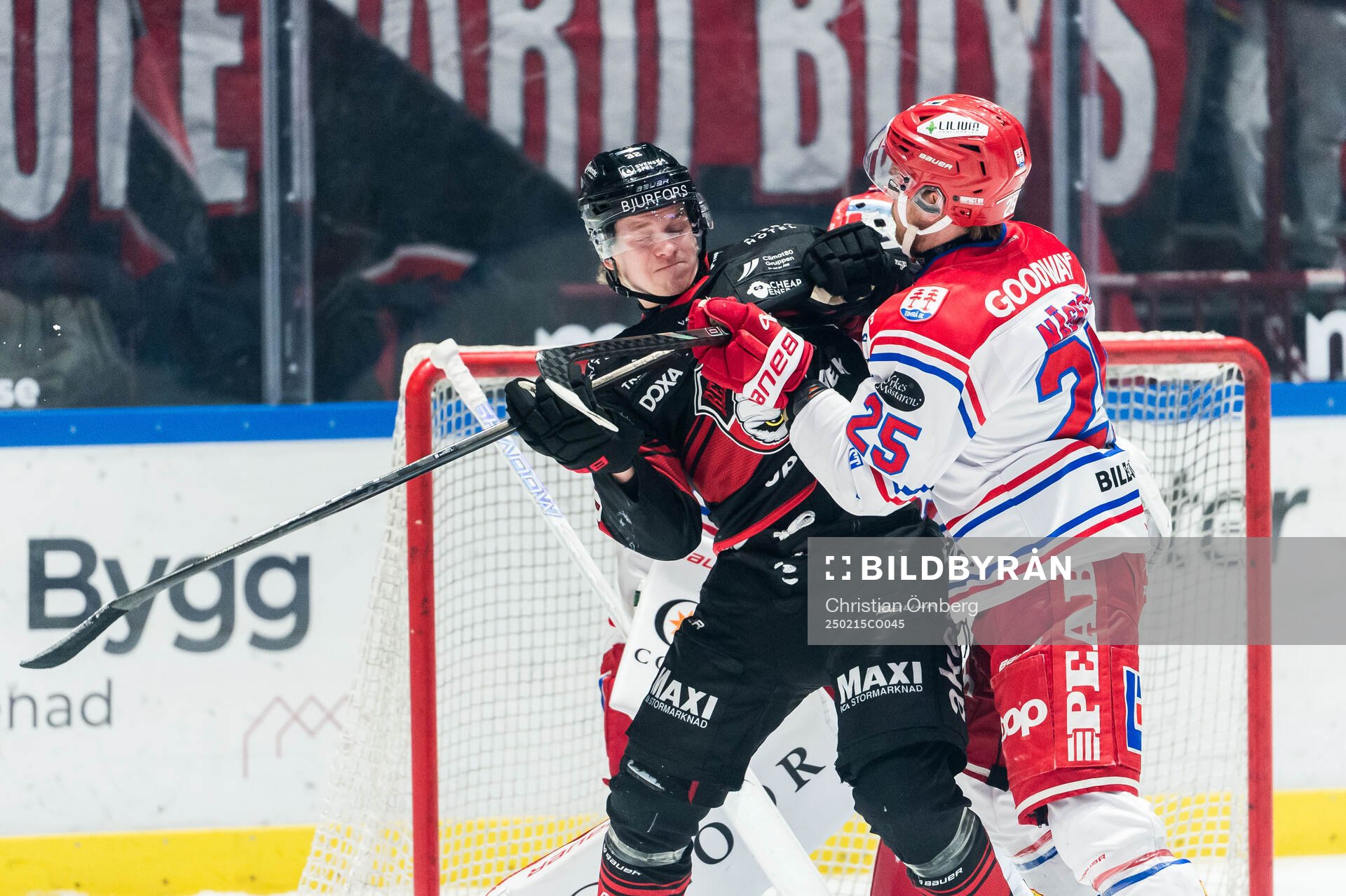 Malmö Redhawks Joona Ikonen och Timrås Linus Nässén