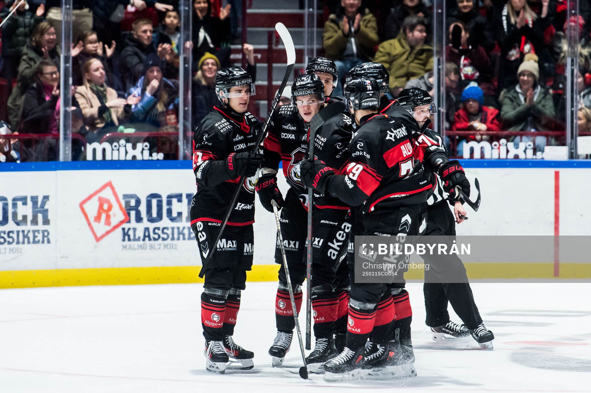 Malmö Redhawks Joona Ikonen jublar