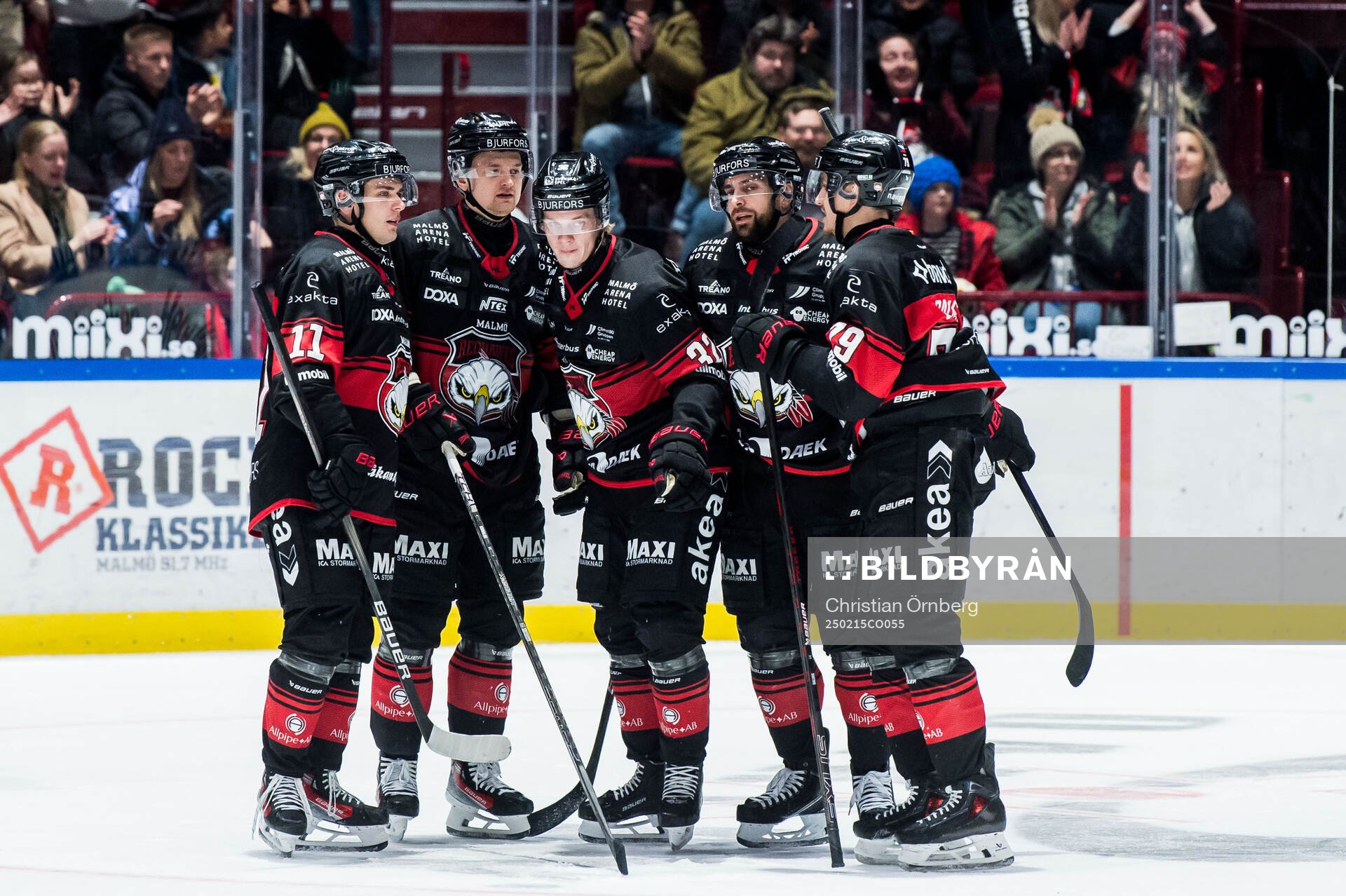 Malmö Redhawks Joona Ikonen jublar
