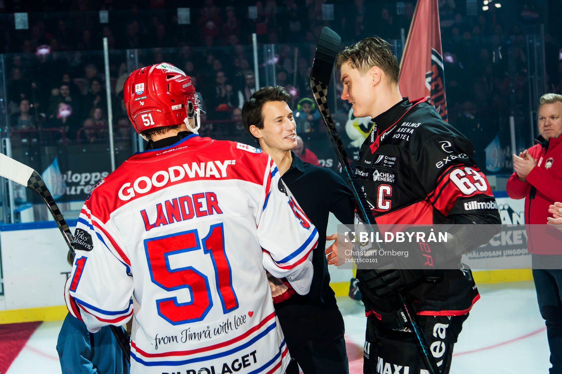 Timrås Anton Lander och Malmö Redhawks Fredrik Händemark
