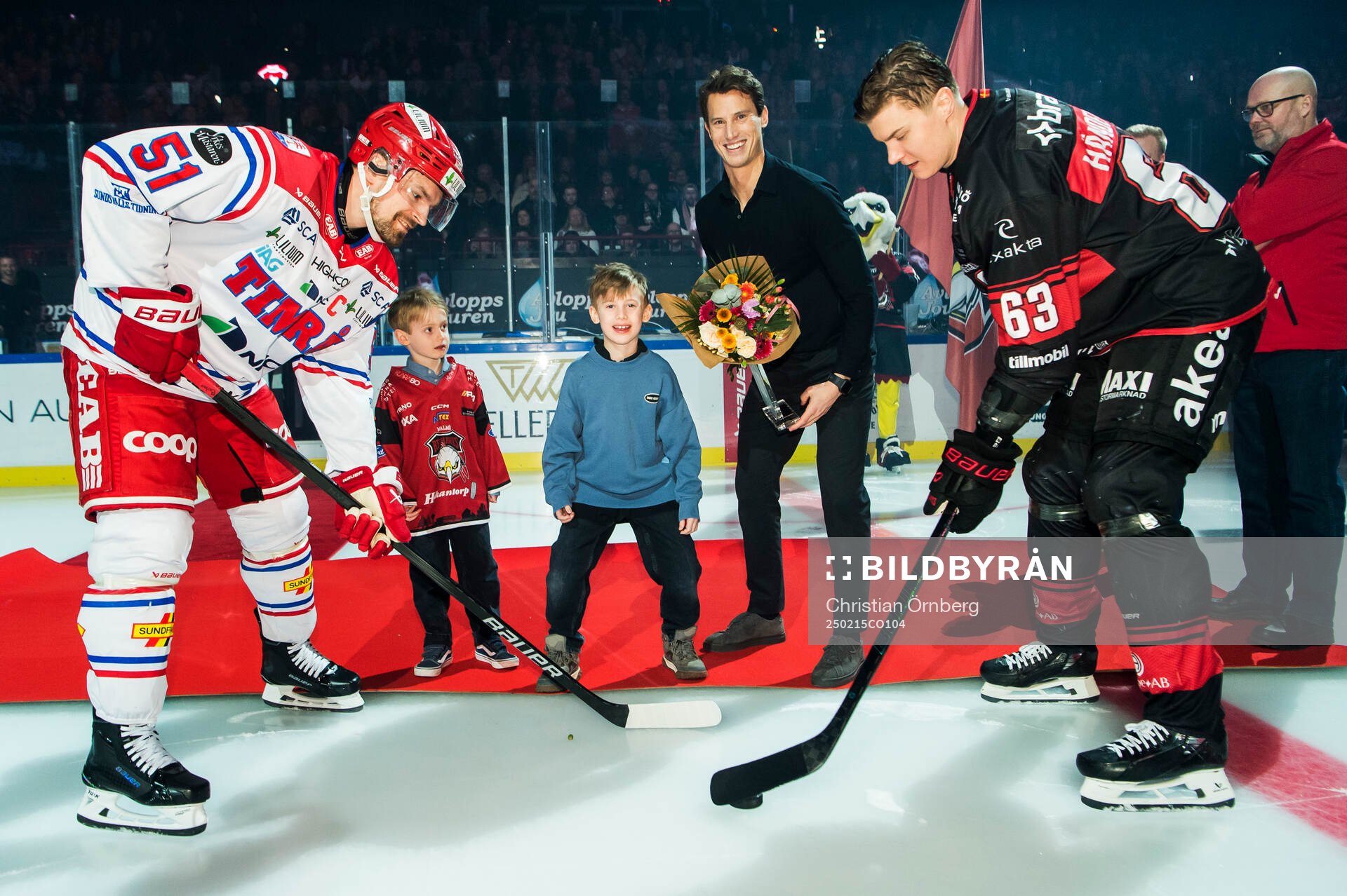 Timrås Anton Lander och Malmö Redhawks Fredrik Händemark