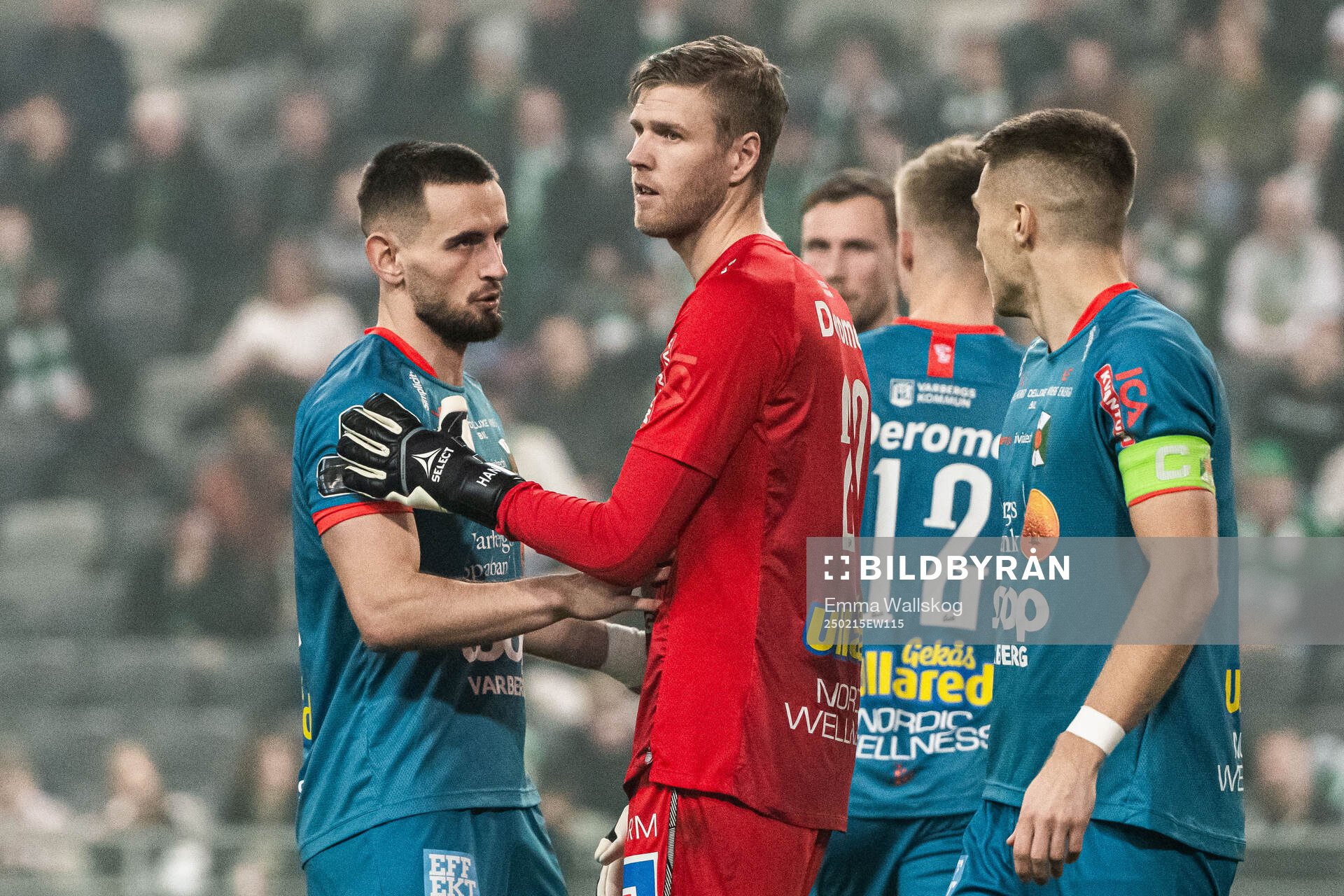Varbergs Erion Sadiku och målvakt Fredrik Andersson