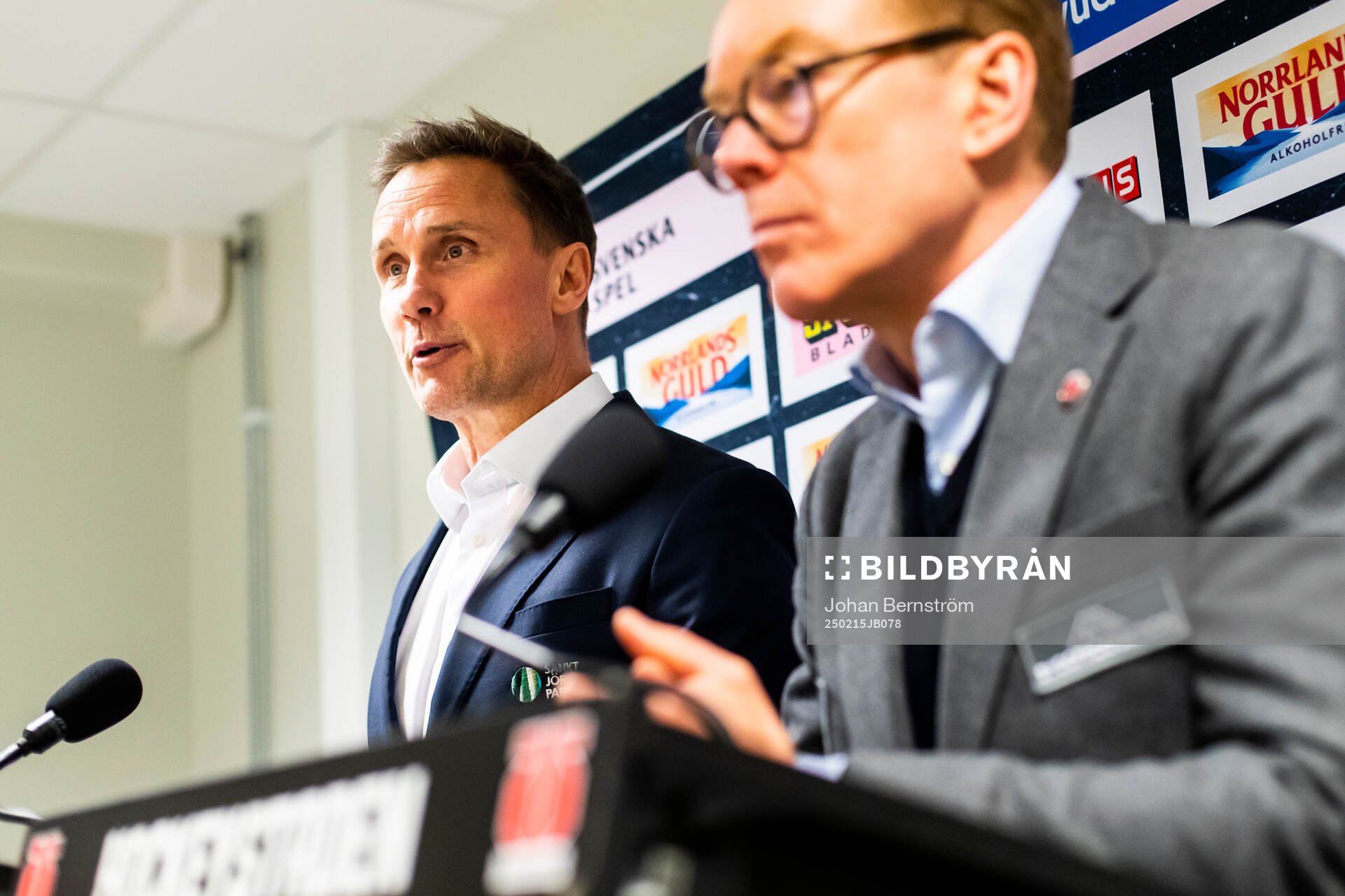 Frölundas tränare Roger Rönnberg på presskonferensen